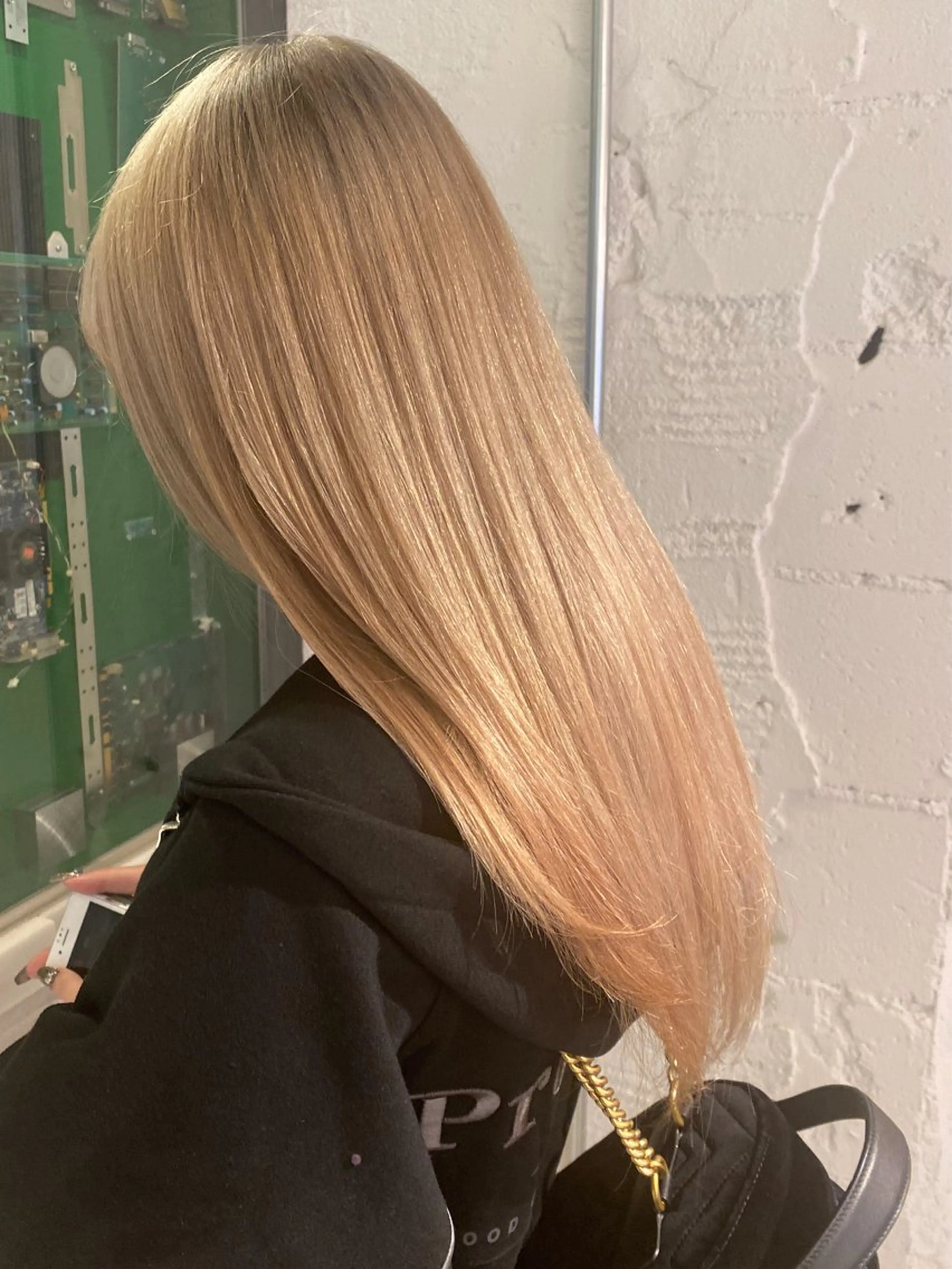 セミロング カラー ブリーチ ケアブリーチ ダブルカラー ハイトーンカラー ヘアカラー トリートメント welring hair salonのヘアスタイル
