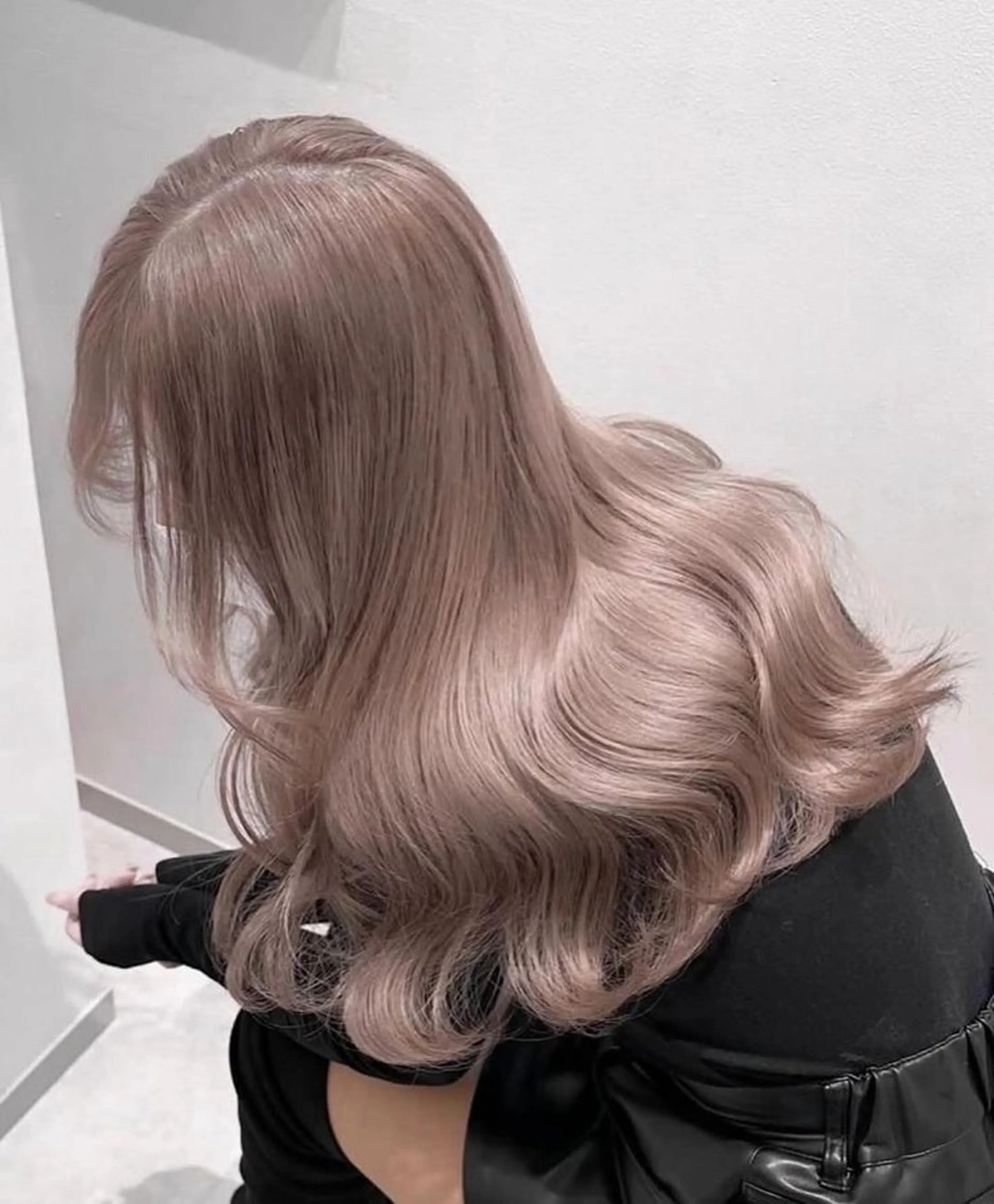 ロング カラー ヘアアレンジ ヘアカラー 💓ブリーチ特化 透明感💓あい💓のヘアスタイル