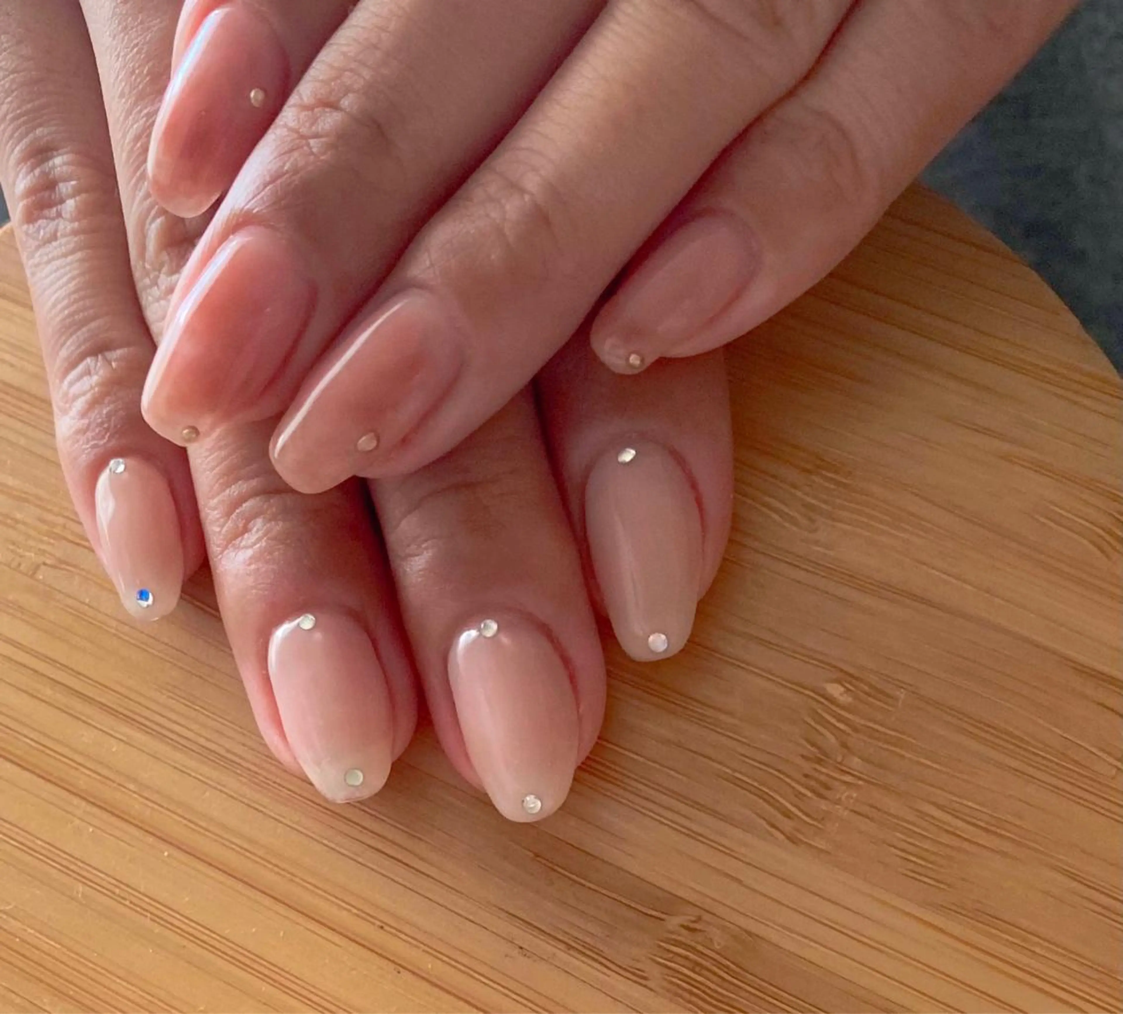 ネイル 春ネイル ハンドネイル ハンドケア 🌿Charme🌿 MAIのネイルデザイン