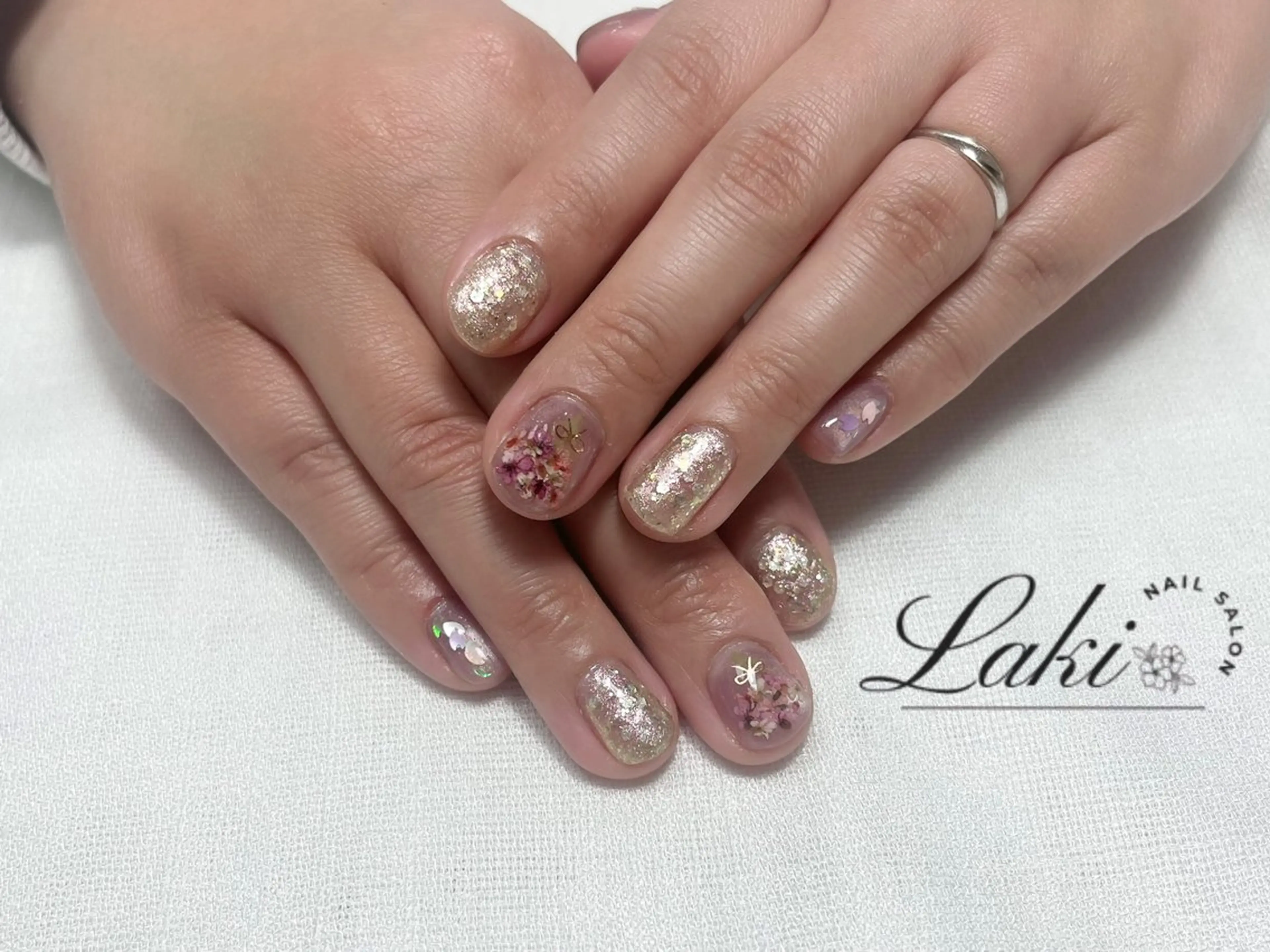 ネイル ハンドネイル Laki nailのネイルデザイン