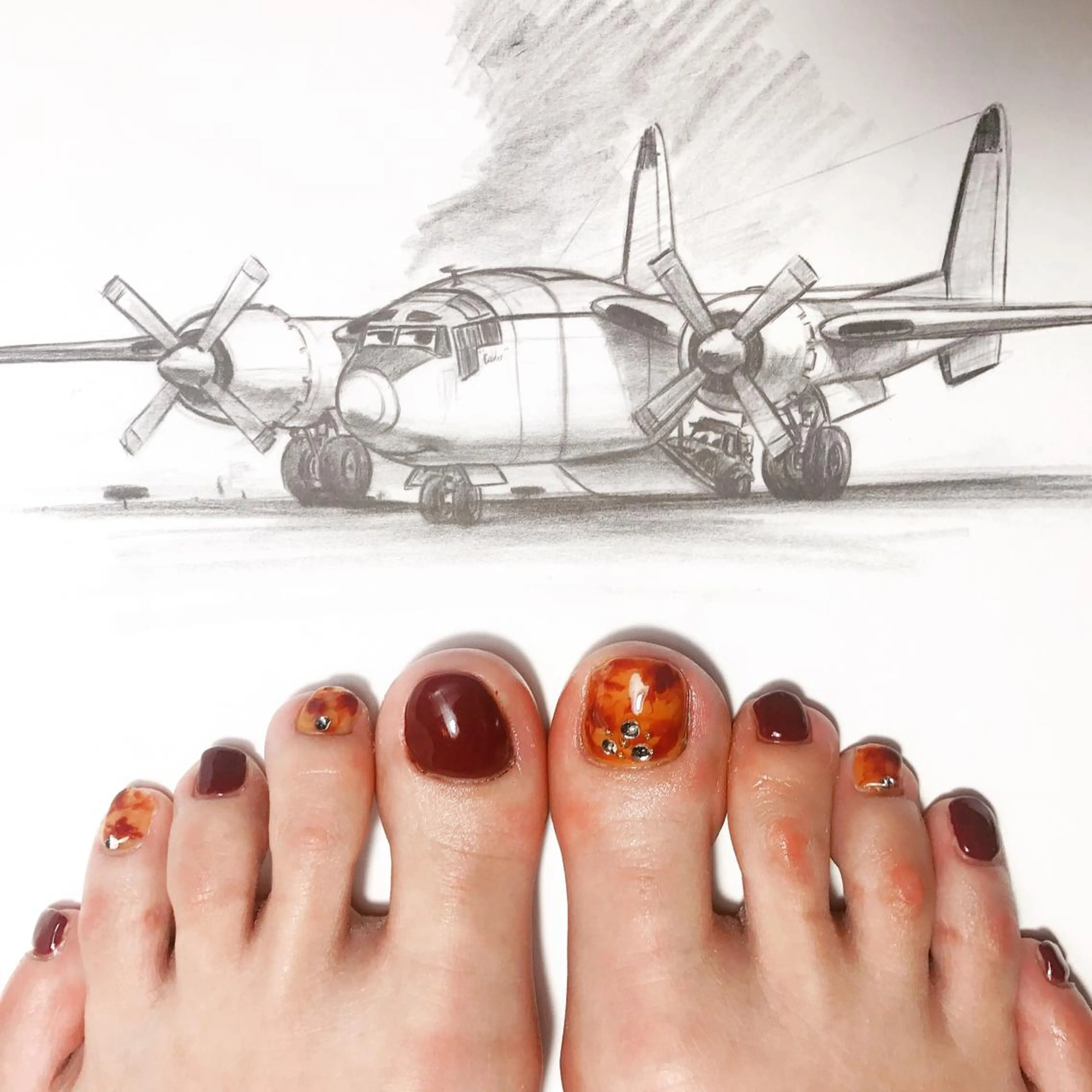 ネイル べっ甲ネイル フットネイル owlnail /持込みデザイン専門のネイルデザイン