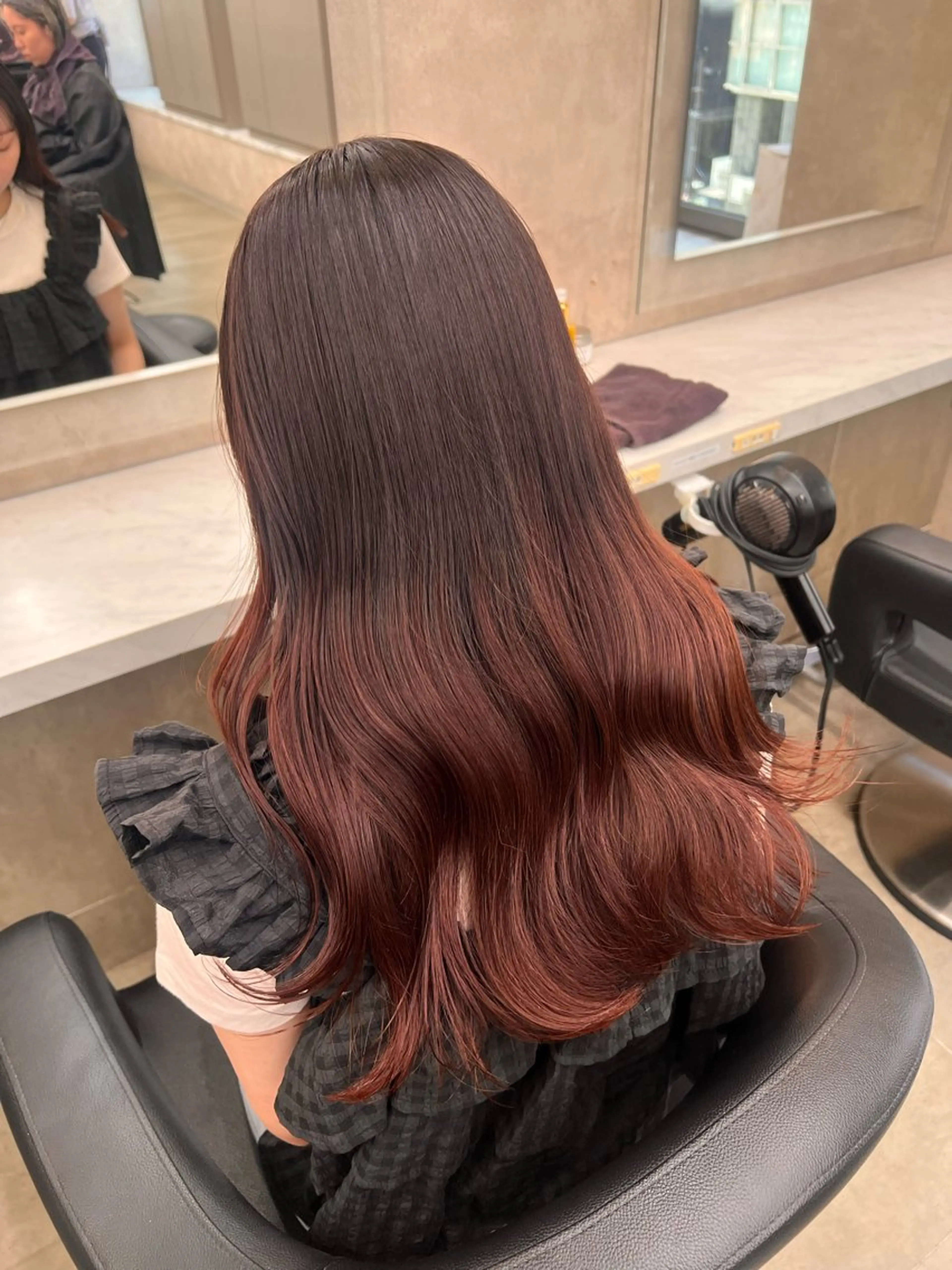 セミロング 💖札幌カラー 指名No.1💖玲奈のヘアスタイル