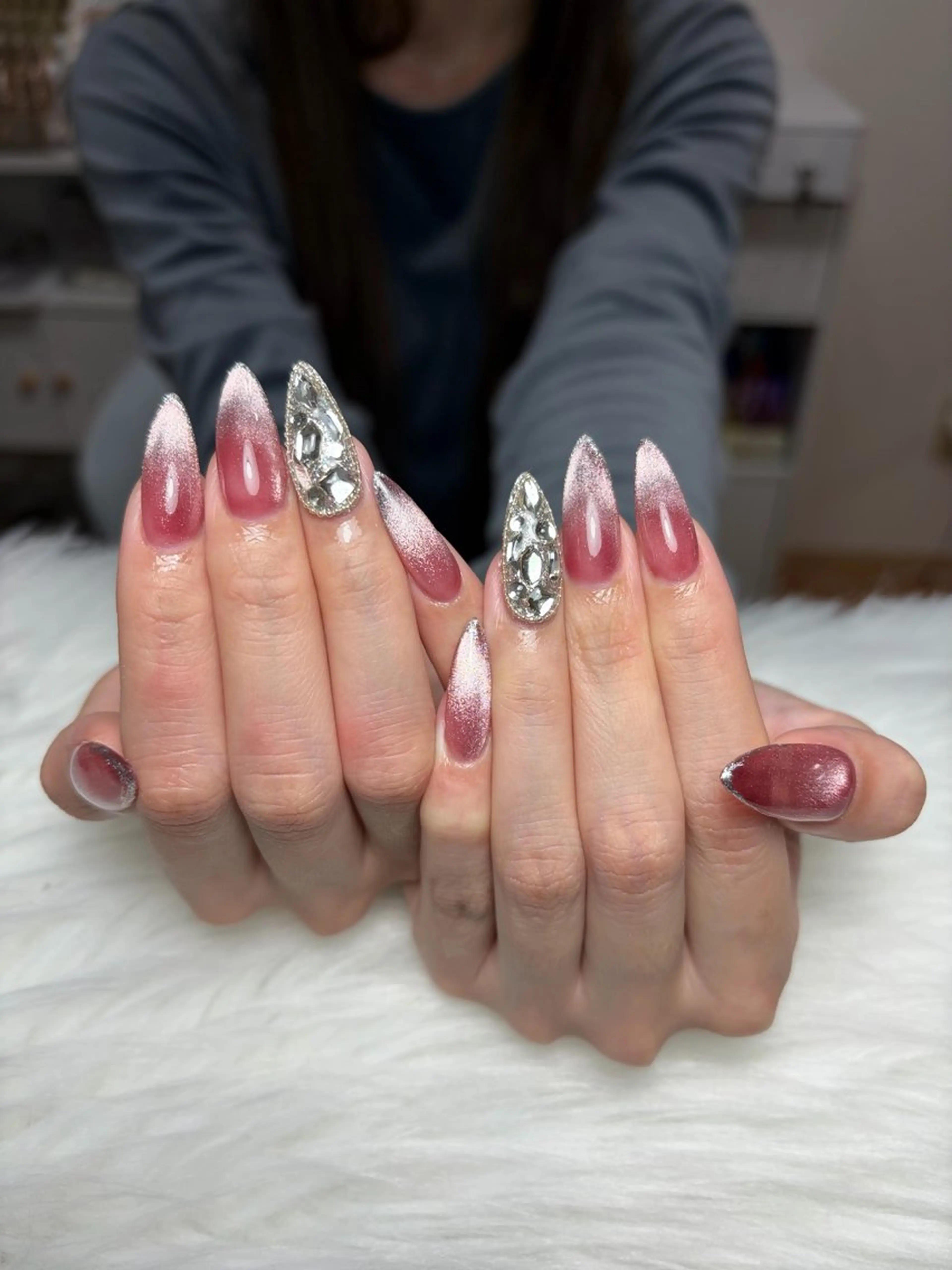 ネイル アートネイル 長さ出し ジェルネイル マグネットネイル ニュアンスネイル ハンドネイル Cloudy Chan Nailのネイルデザイン