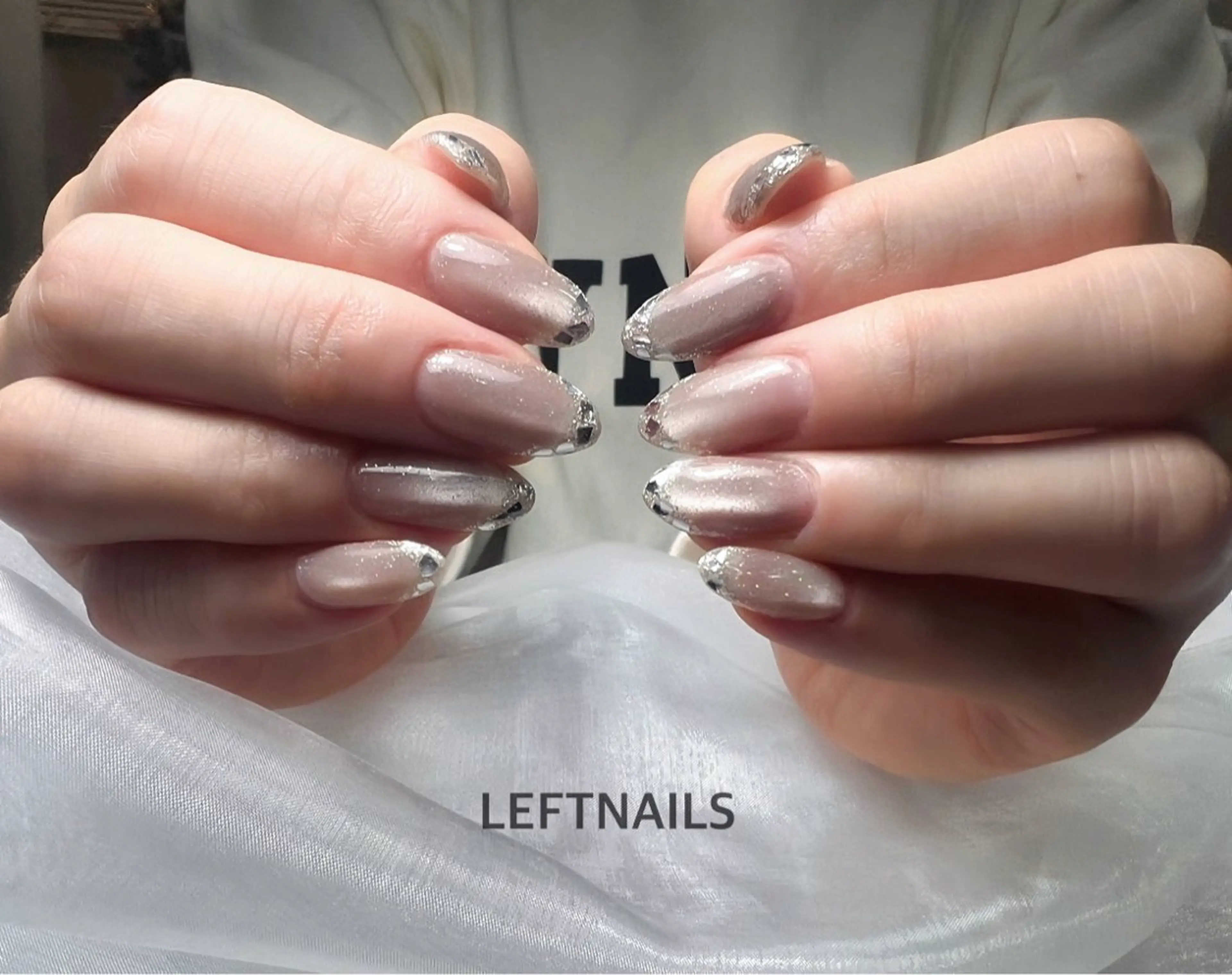 ネイル LEFTNAILS フィルインニュアンスのネイルデザイン