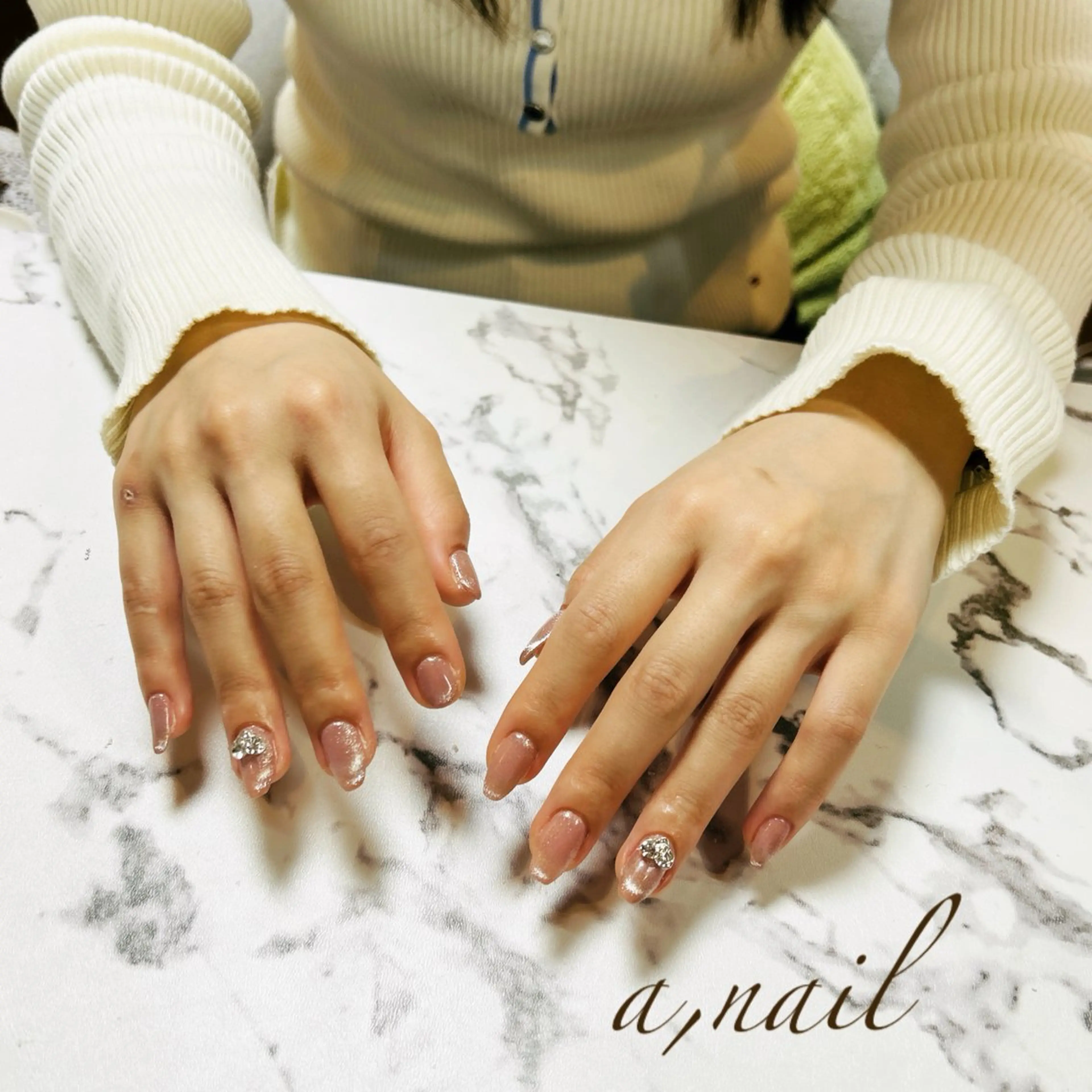 ネイル フレンチネイル ハート キラキラネイル マグネットネイル マグネットフレンチ ハンドネイル ネイルサロン エーネイルのネイルデザイン