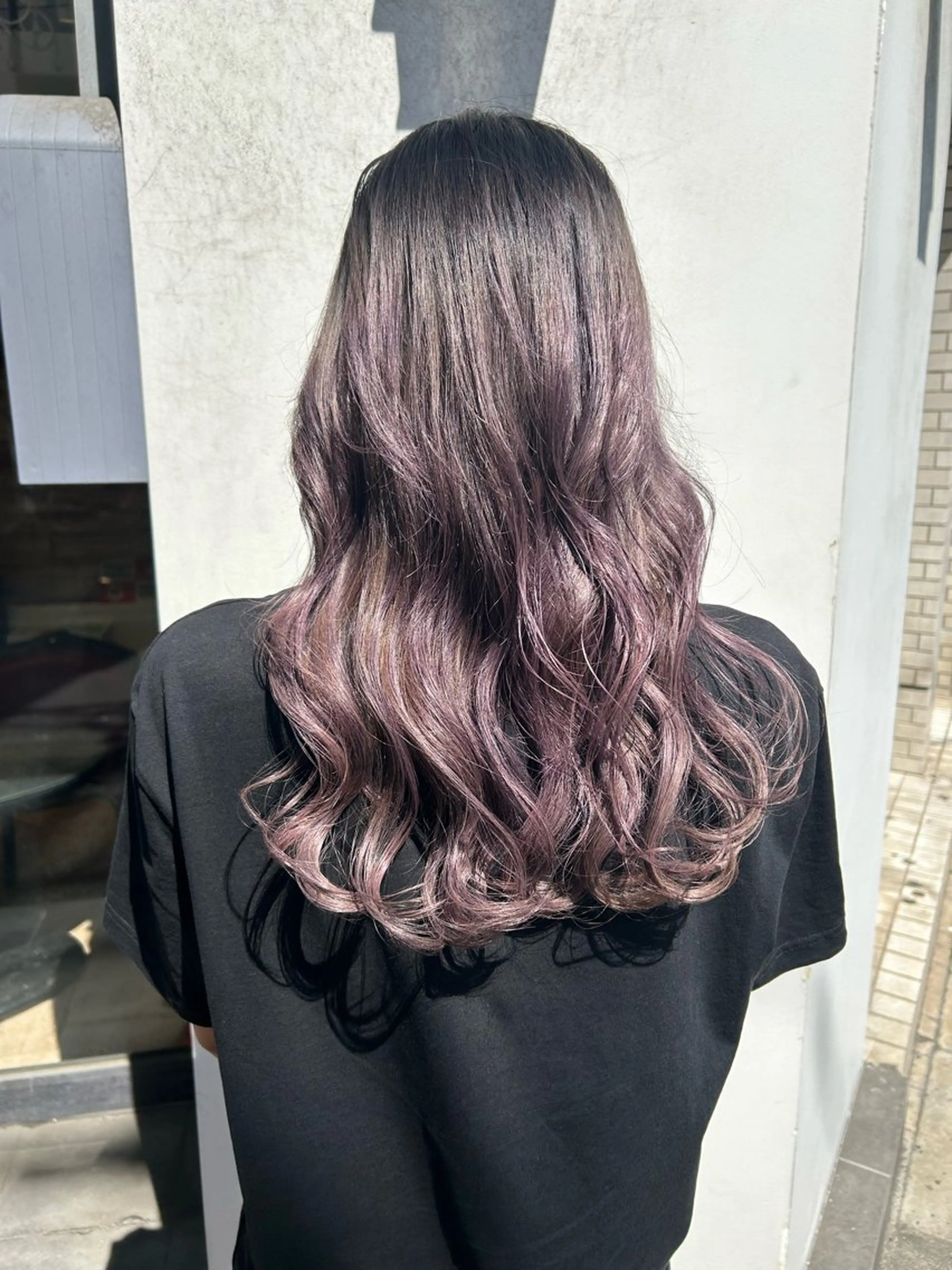 ロング カラー アッシュ ブリーチ ハイトーンカラー パープルカラー パープルアッシュ 佐野 大貴のヘアスタイル