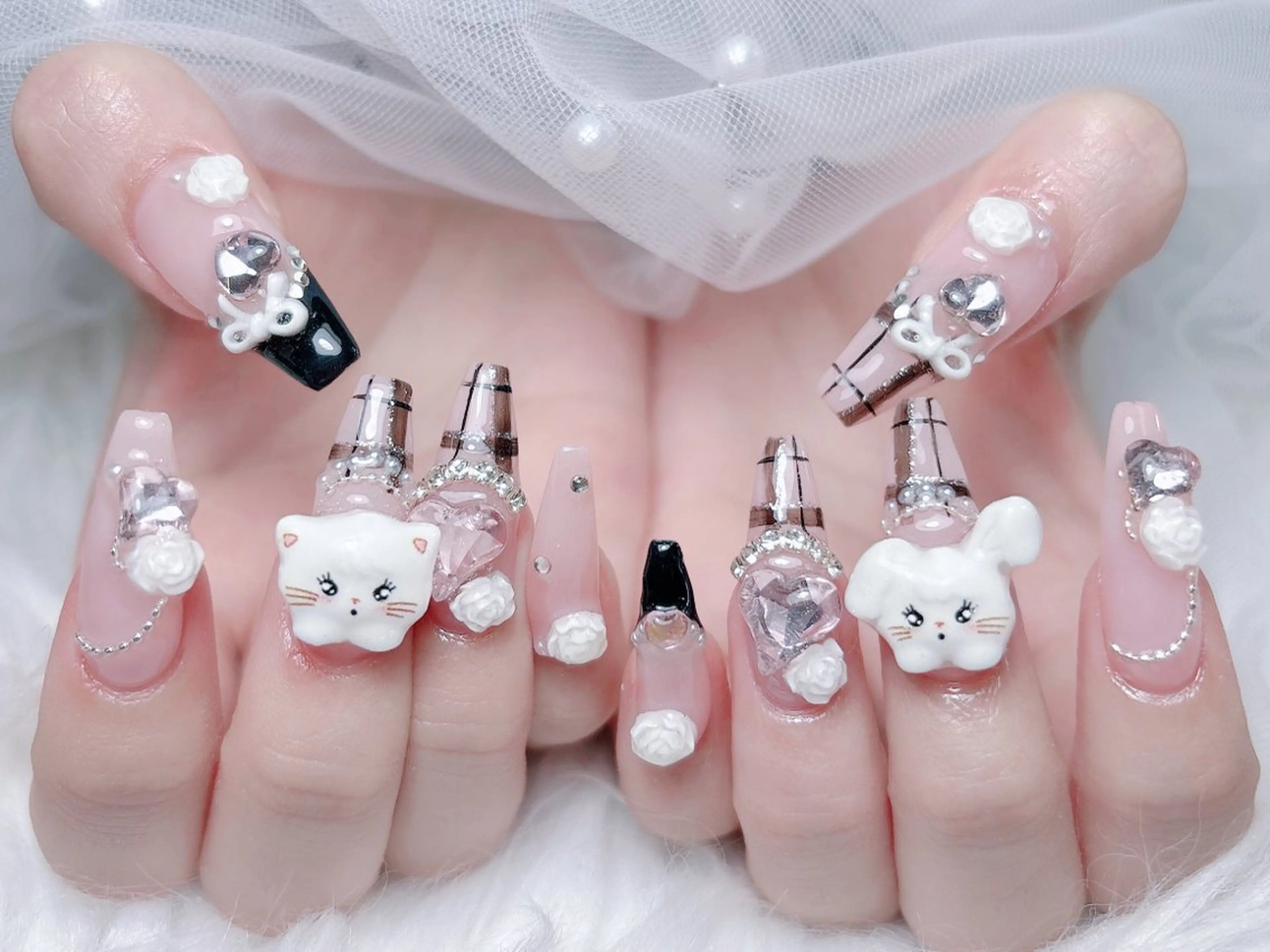 ハンドネイル k.bi nailsalonのネイルデザイン