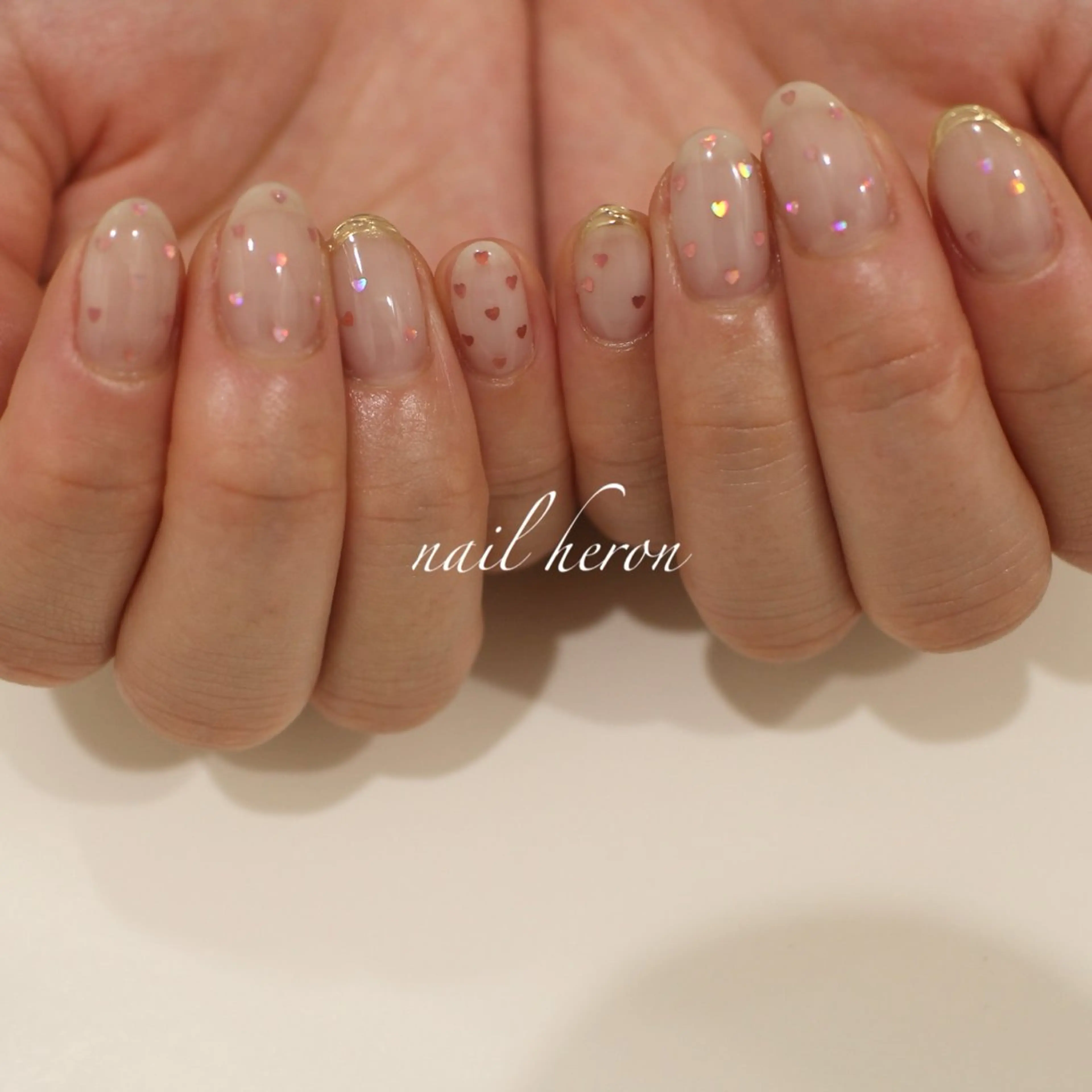 ネイル ハート ホログラムネイル ハンドネイル saki_ nail heronのネイルデザイン