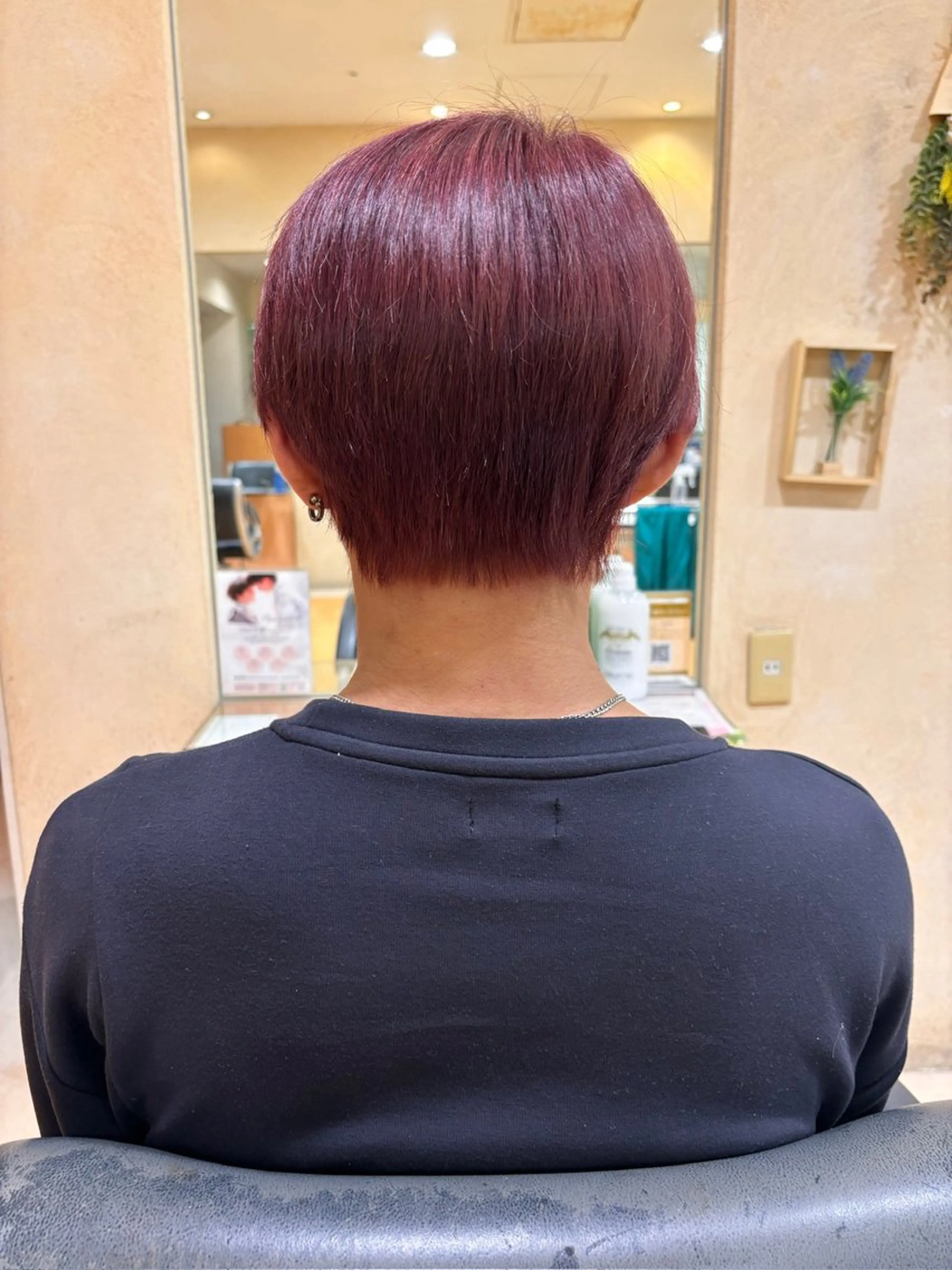 ショート カラー 井上 未悠のヘアスタイル