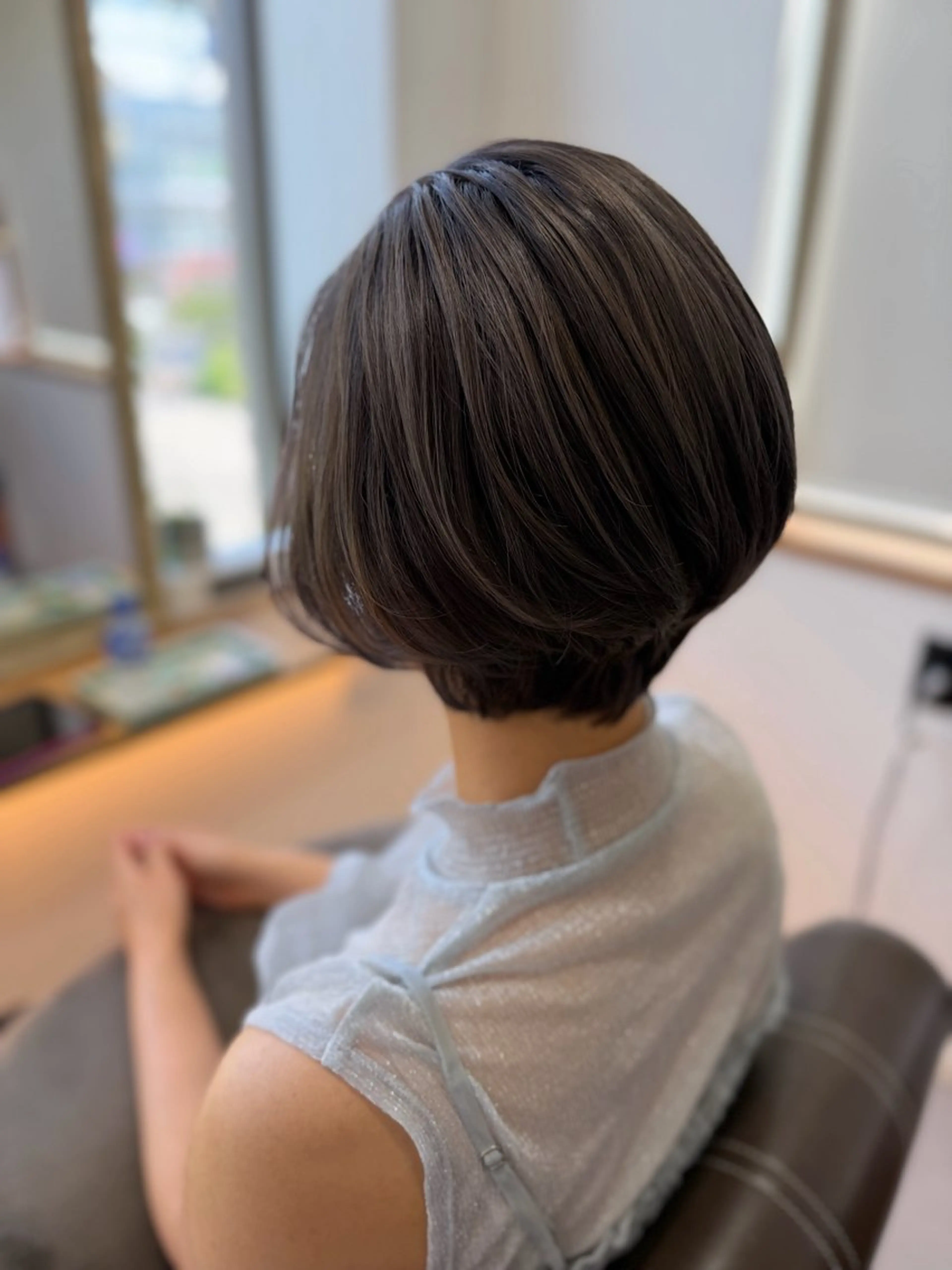 ショート カラー グレージュ hair&make Lokahiのマツエク・マツパデザイン