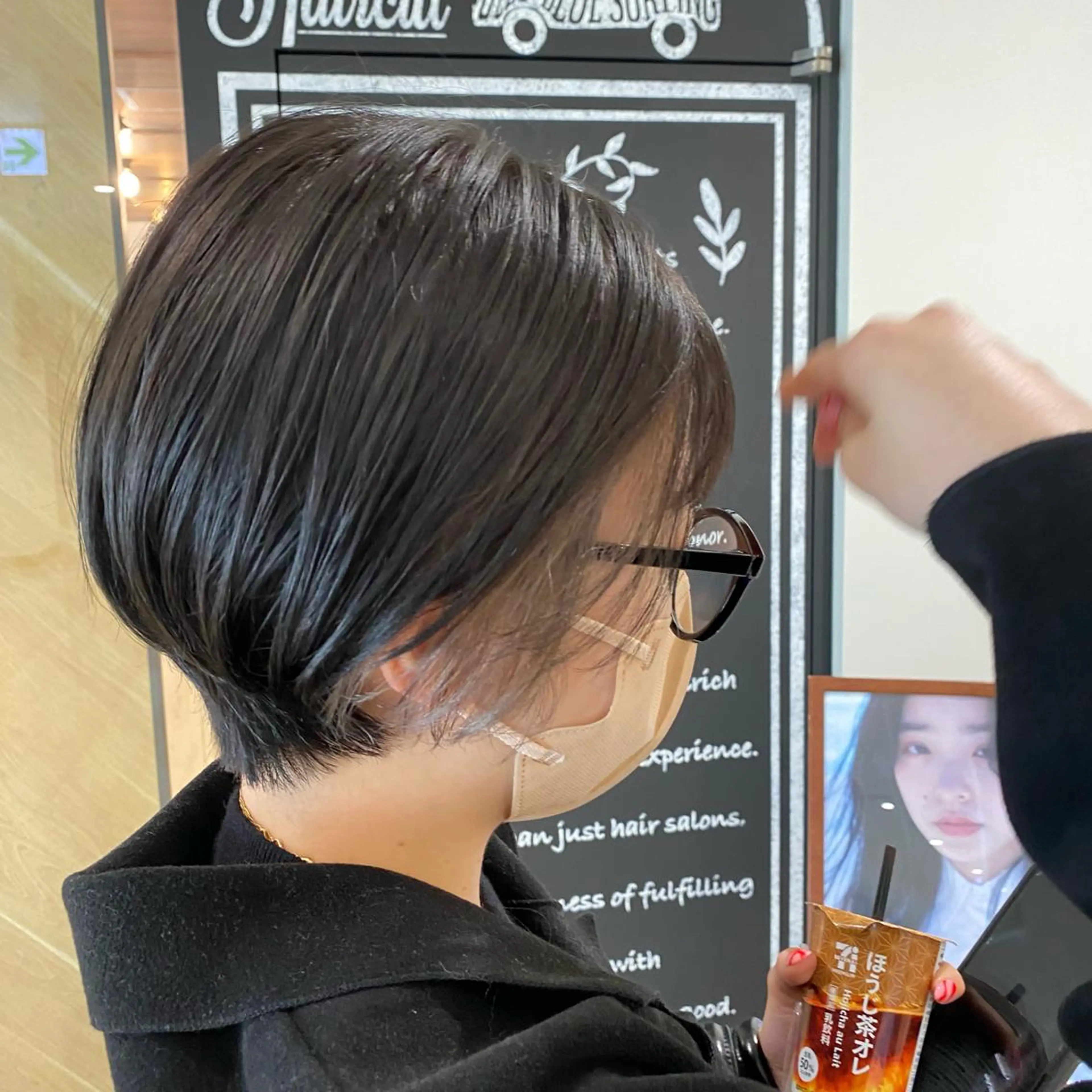 ショート カラー ショートボブ イヤリングカラー ボブ ショートヘア 透明感カラー🌈 菊池 結衣のヘアスタイル