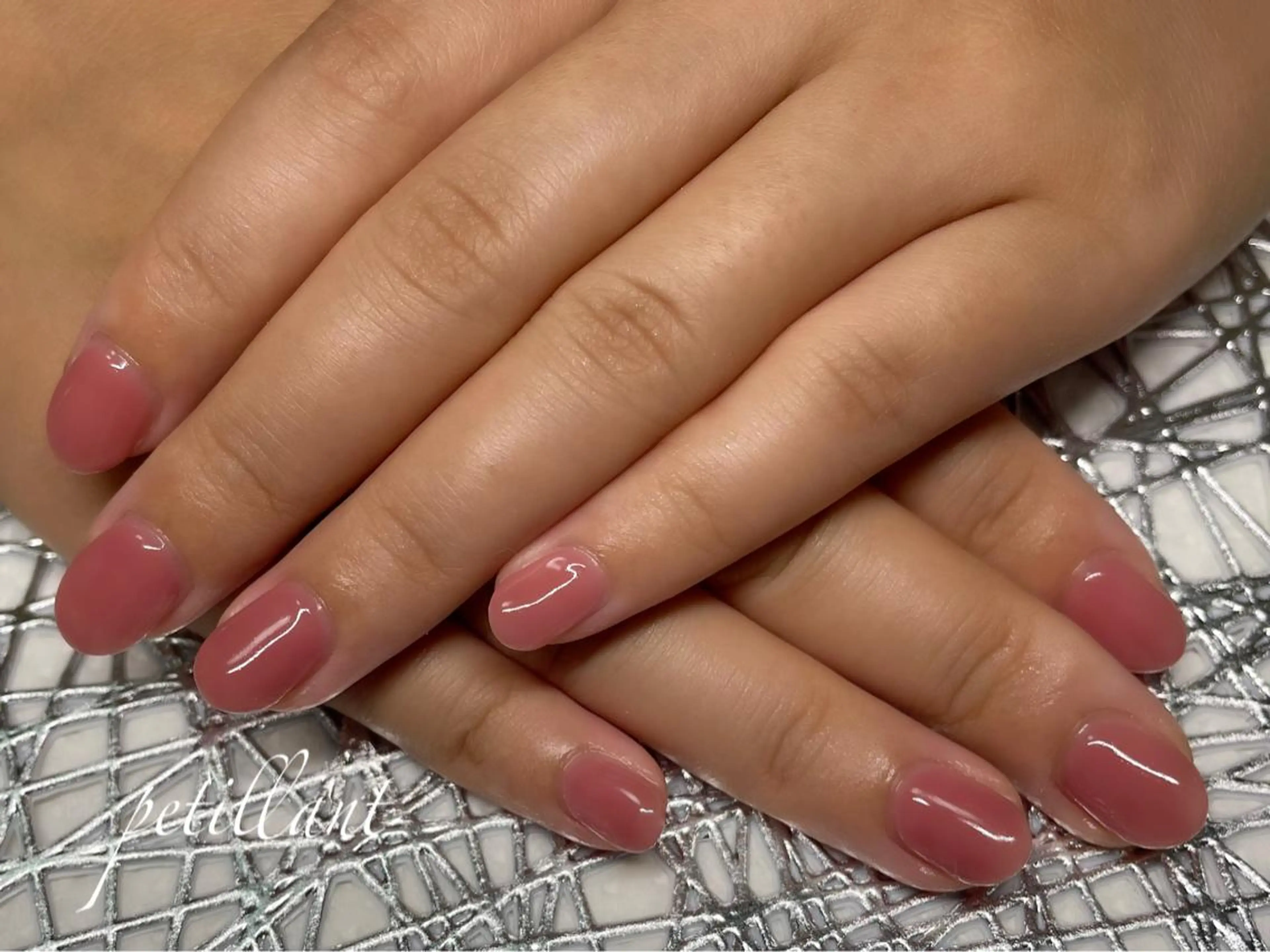 ネイル ワンカラーネイル ピンク nail salon petillantのネイルデザイン