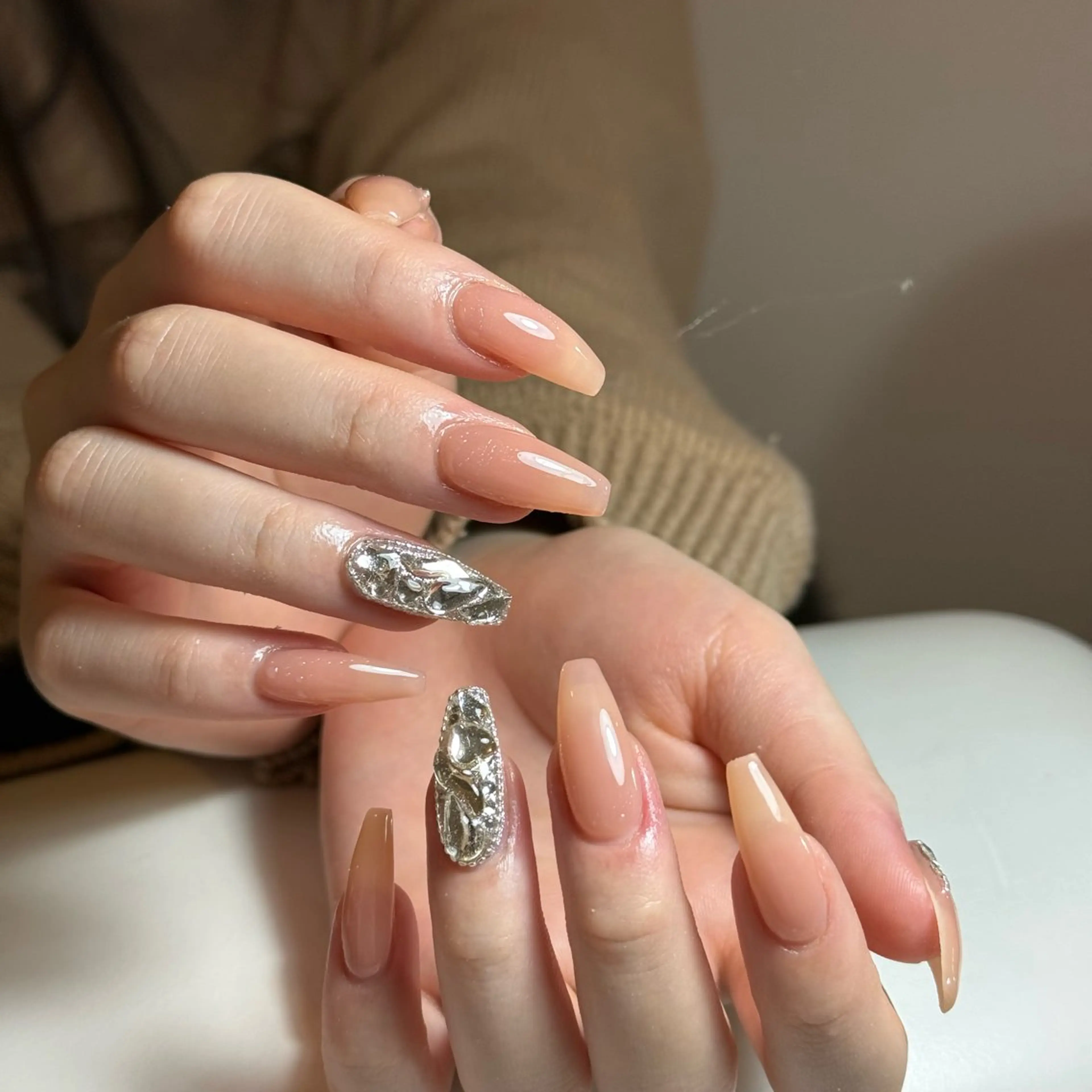 ネイル チークネイル フレンチネイル グラデーション キラキラネイル 韓国ネイル ハンドネイル Risa_ Nailのネイルデザイン