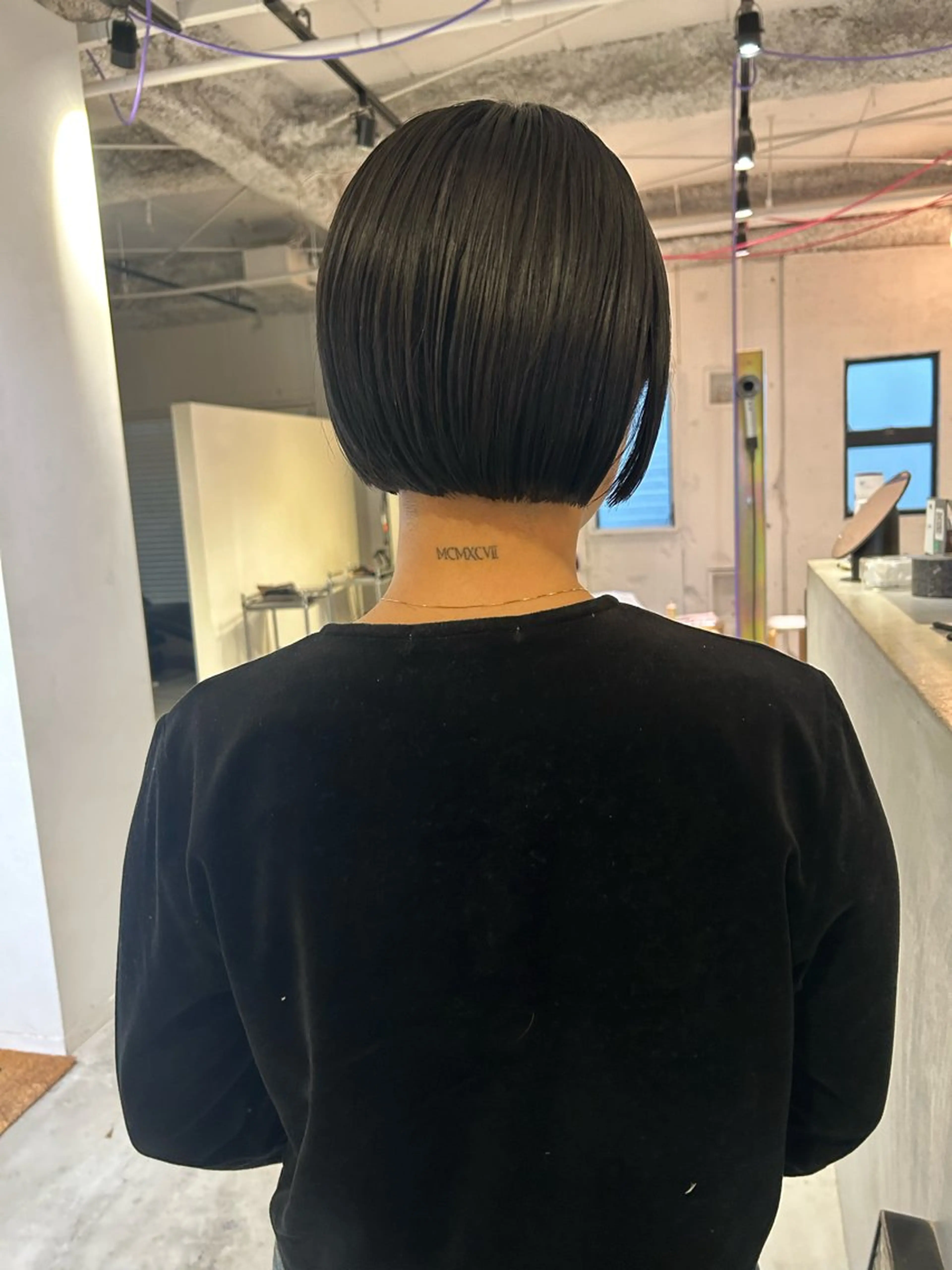 ショート カラー ボブ カット ヘアカラー トリートメント Loom.所属・村上雅人 ナチュラルモードのヘアスタイル