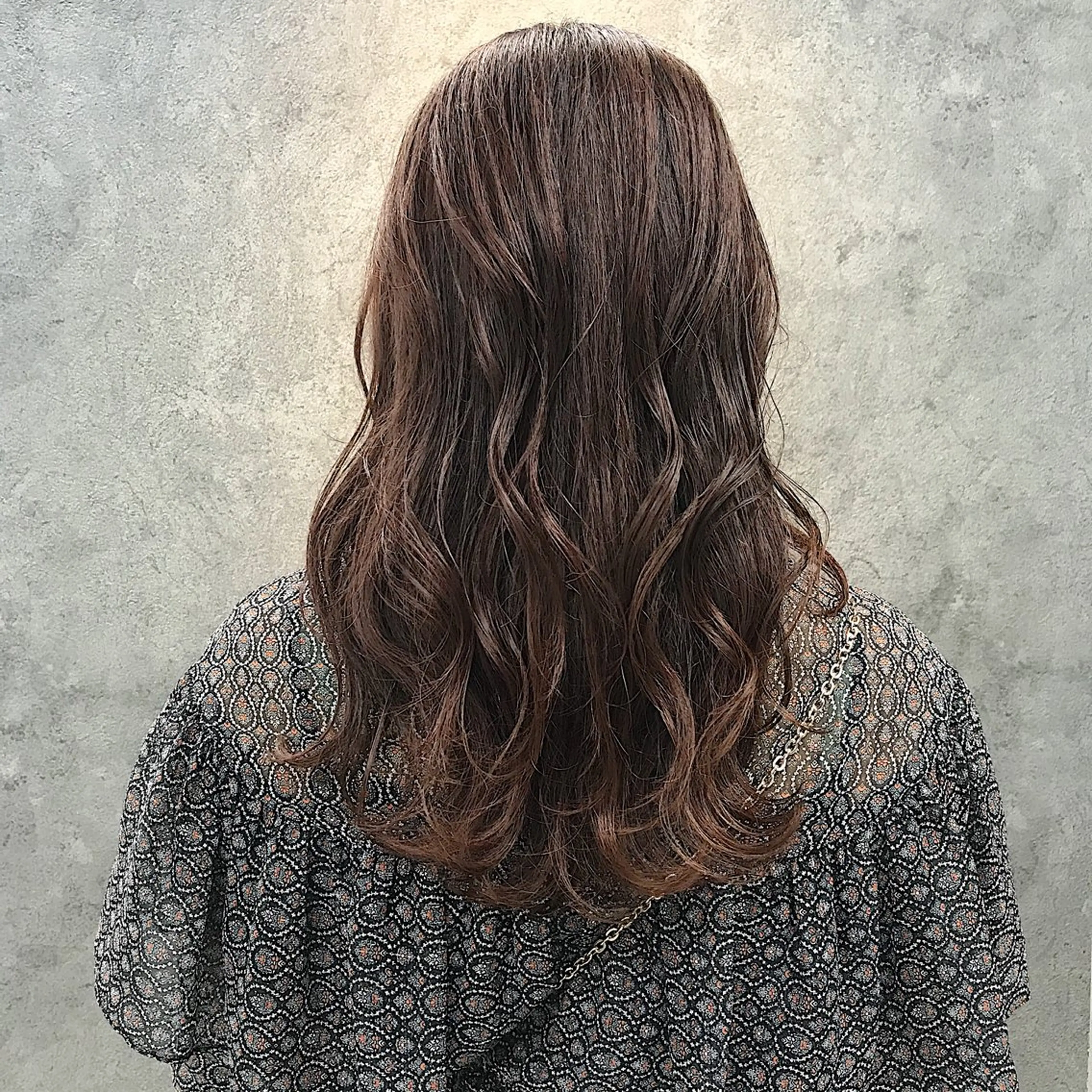 セミロング 韓国風ヘア レイヤーカット カット ヘアカラー トリートメント 所渉/韓国レイヤー /ウルフカットのヘアスタイル