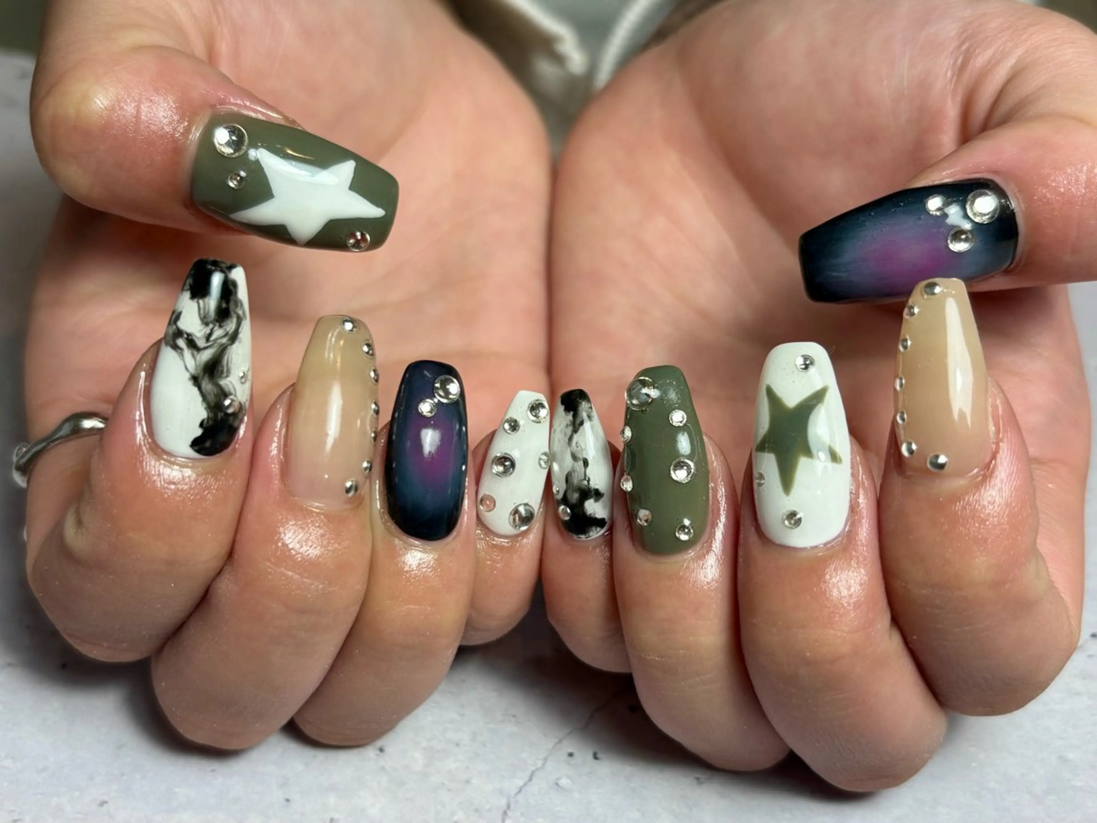 ネイル 持ち込み ハンドネイル kupu所属・ネイルサロン kupuのネイルデザイン