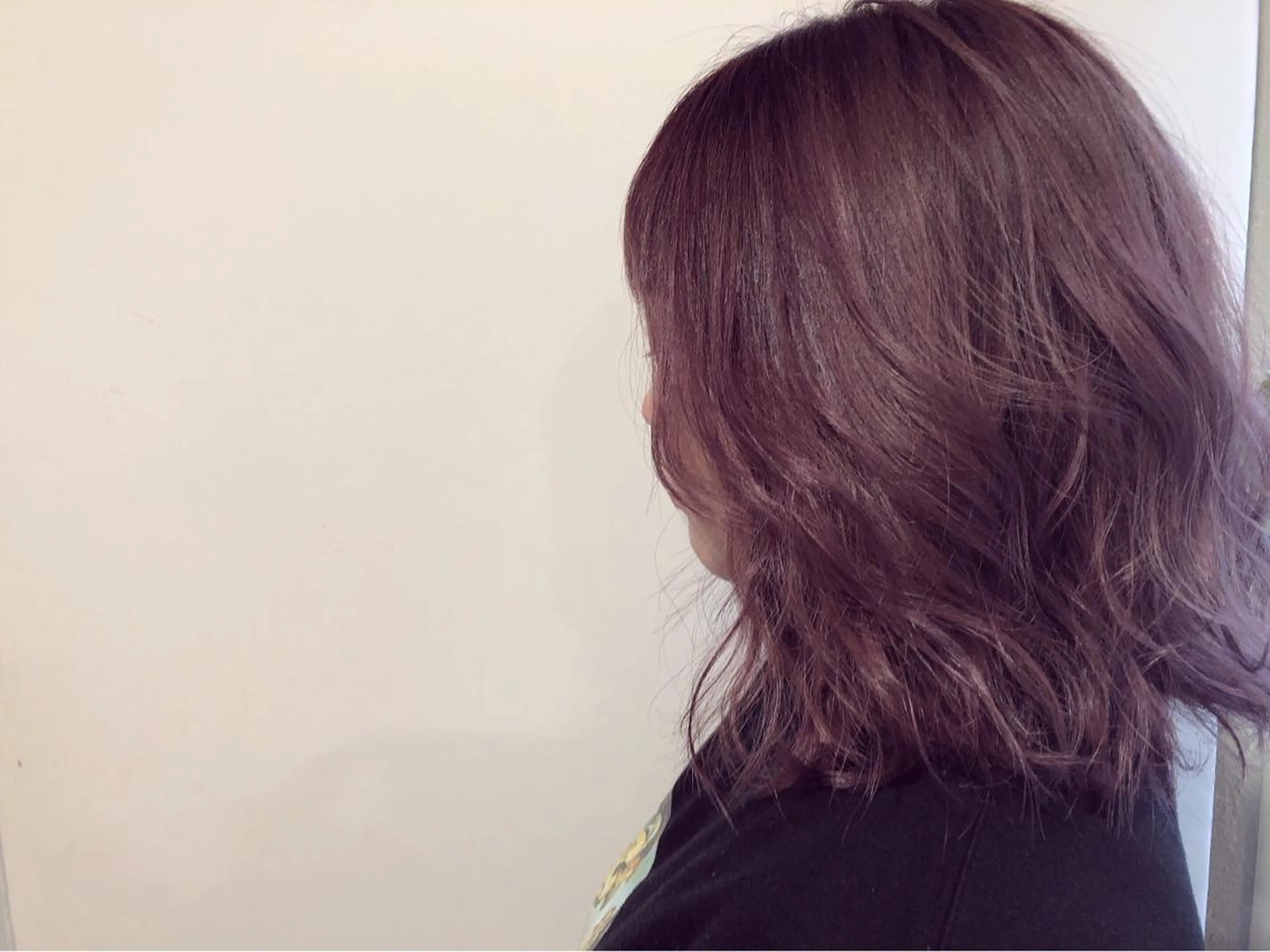 ミディアム カラー ブリーチ バイオレットカラー パ ルのヘアスタイル