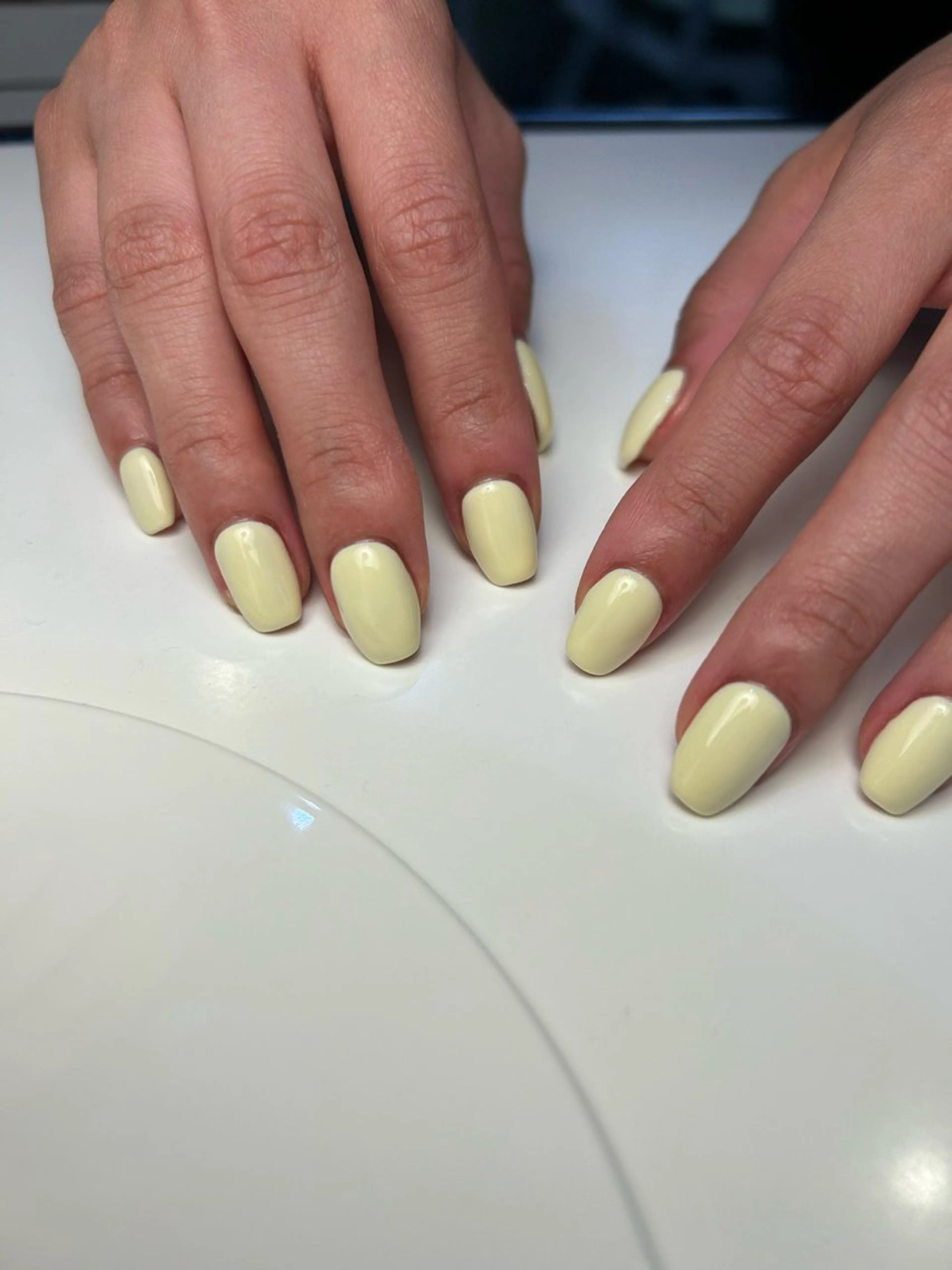 ネイル ワンカラーネイル Yumi 広尾→銀座のネイルデザイン