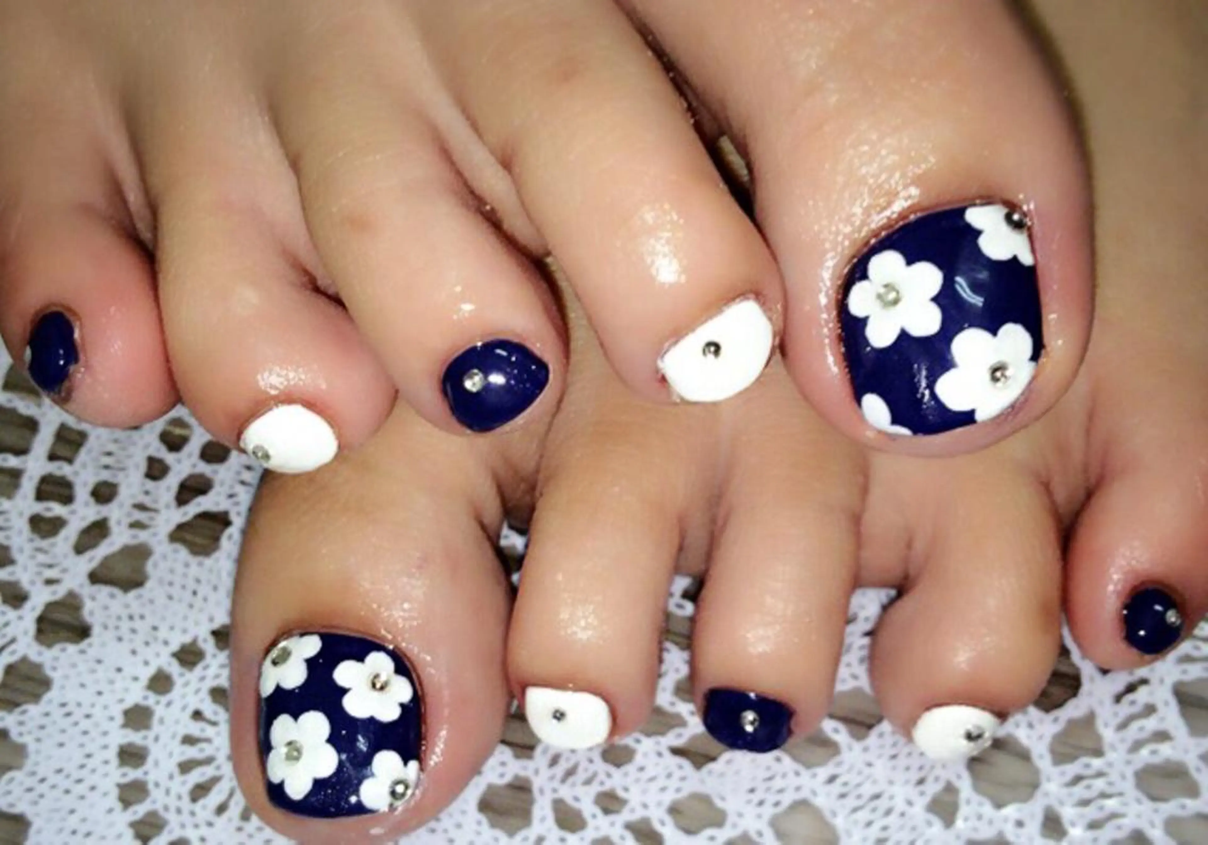 ネイル フットネイル ラウバイマノマノ なかざとのネイルデザイン