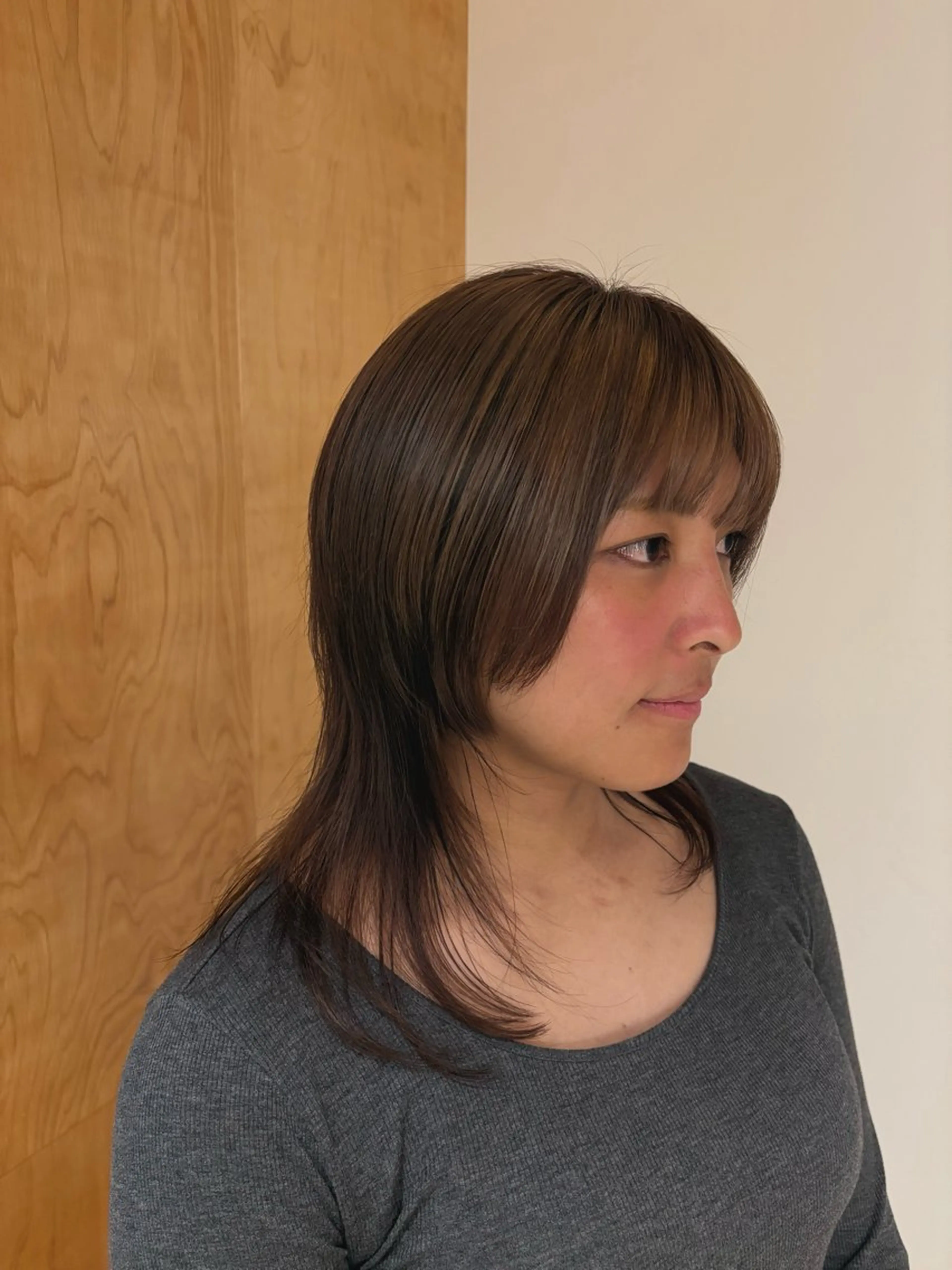 セミロング カラー ベージュカラー ブリーチ 顔周りカット パーマ/ ハイライト/志賀のヘアスタイル