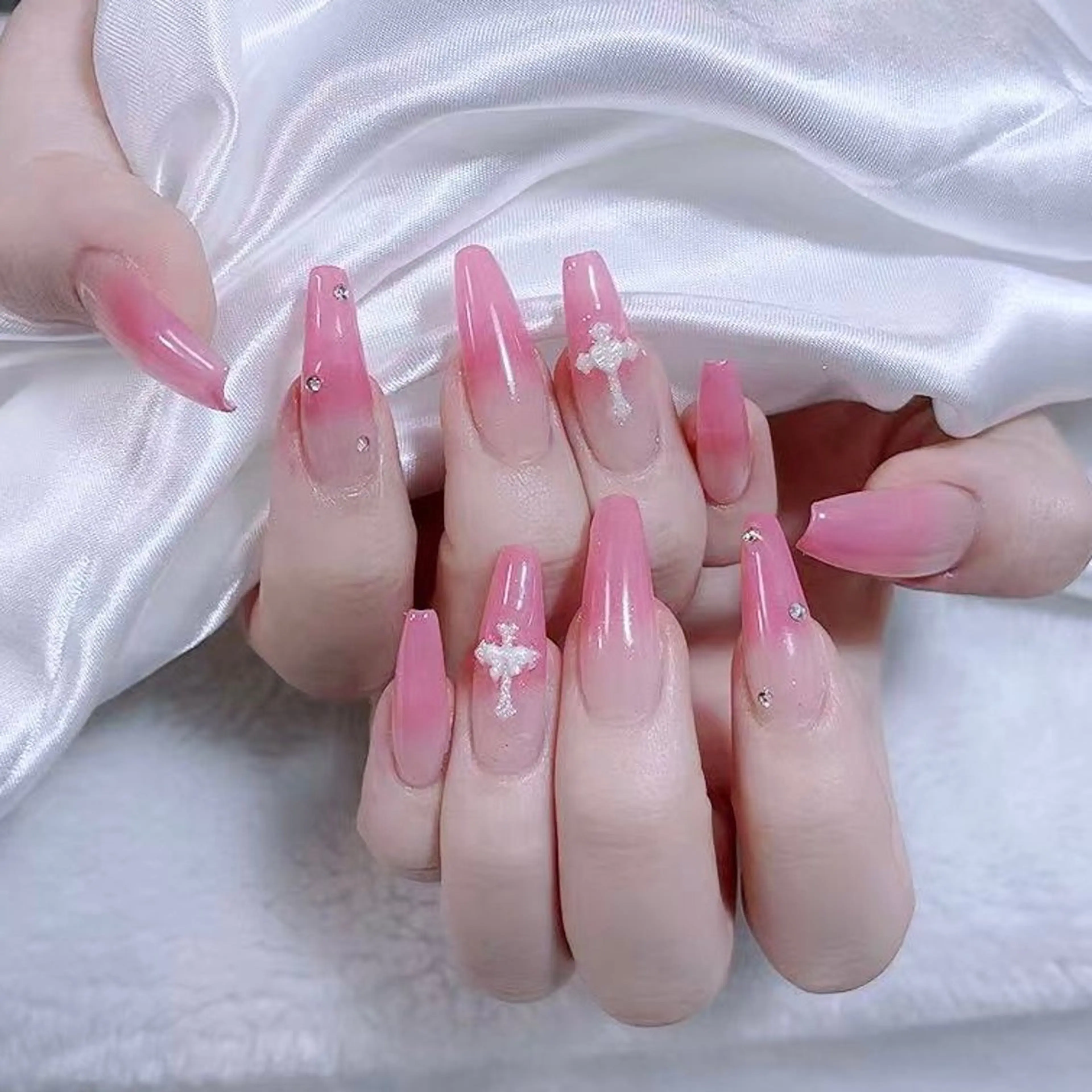 ネイル ピンク Amina nail salonのネイルデザイン