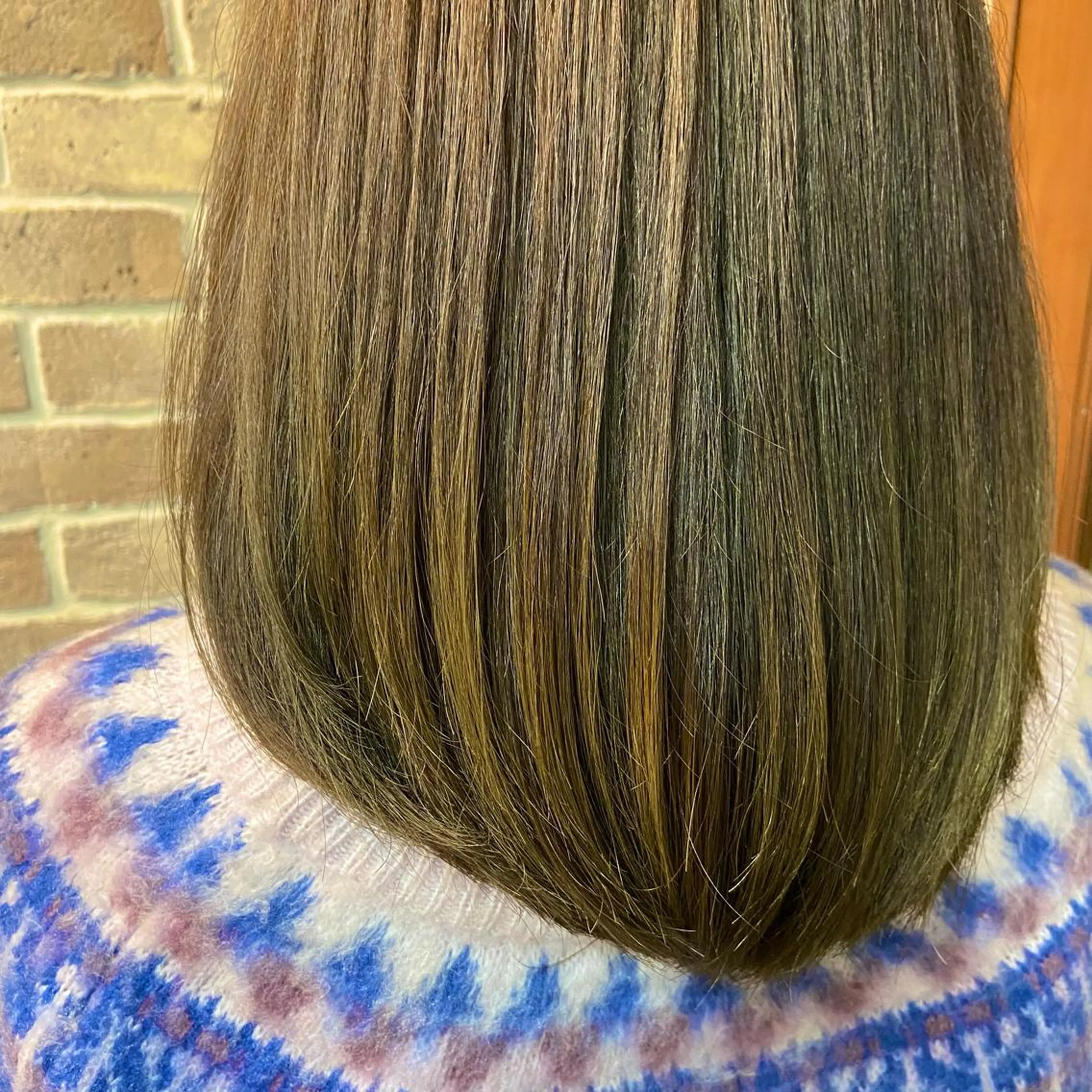 セミロング カラー ヘアカラー 川崎 かなでのヘアスタイル