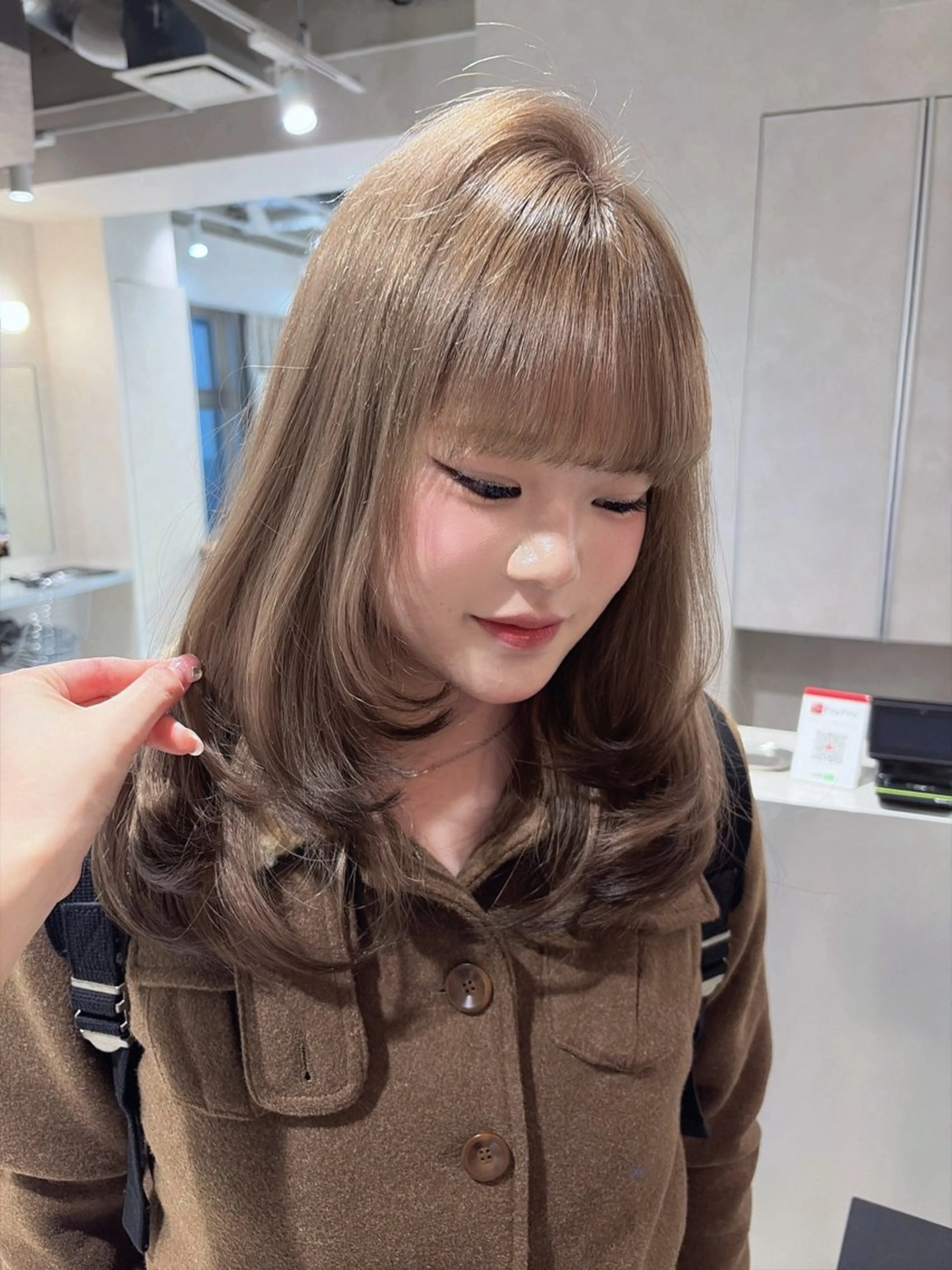 セミロング カラー ベージュカラー 透明感カラー ハイトーンカラー ミルクティーベージュ ヘアカラー トリートメント 韓国レイヤー×モテ髪 /MITSUKI🤍のヘアスタイル