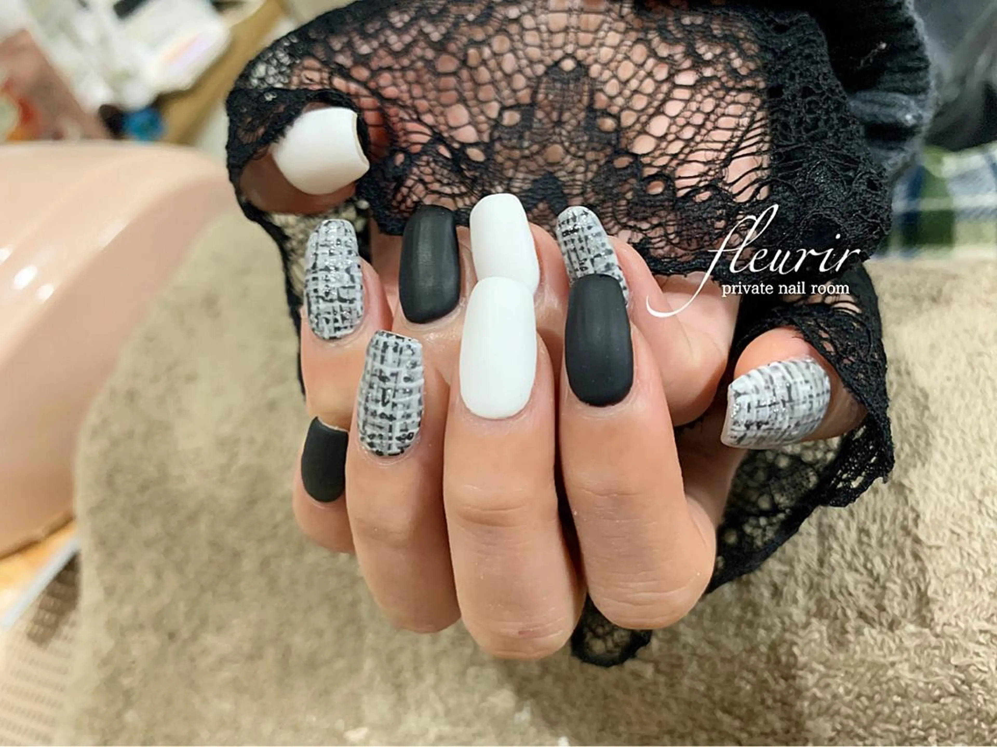 ネイル ラメ(グリッター) マットネイル ワンカラーネイル シルバー ツイードネイル フルリール 【プライベートサロンのネイルデザイン