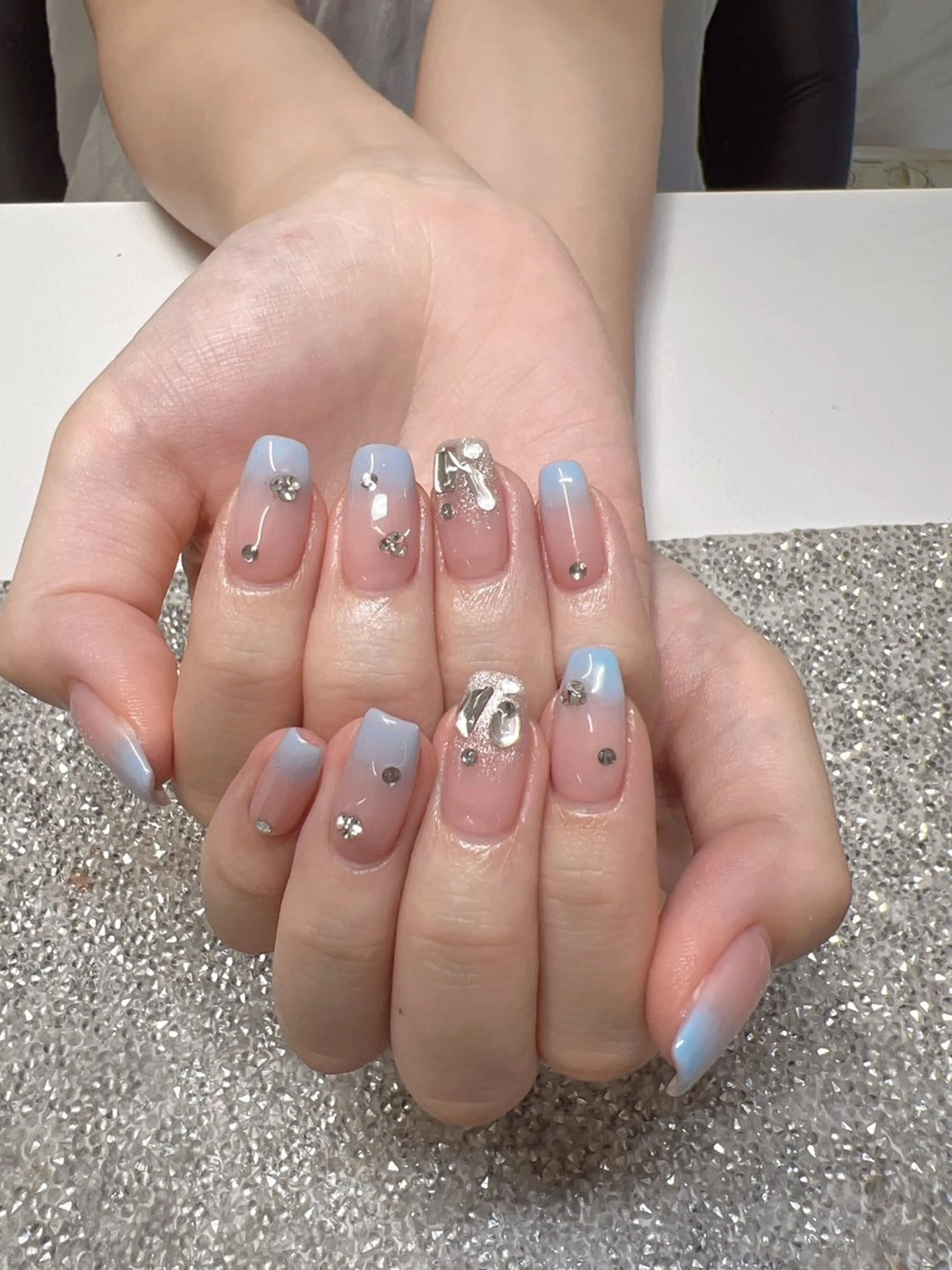 ネイル ガレンドウ 白澤 愛子のネイルデザイン