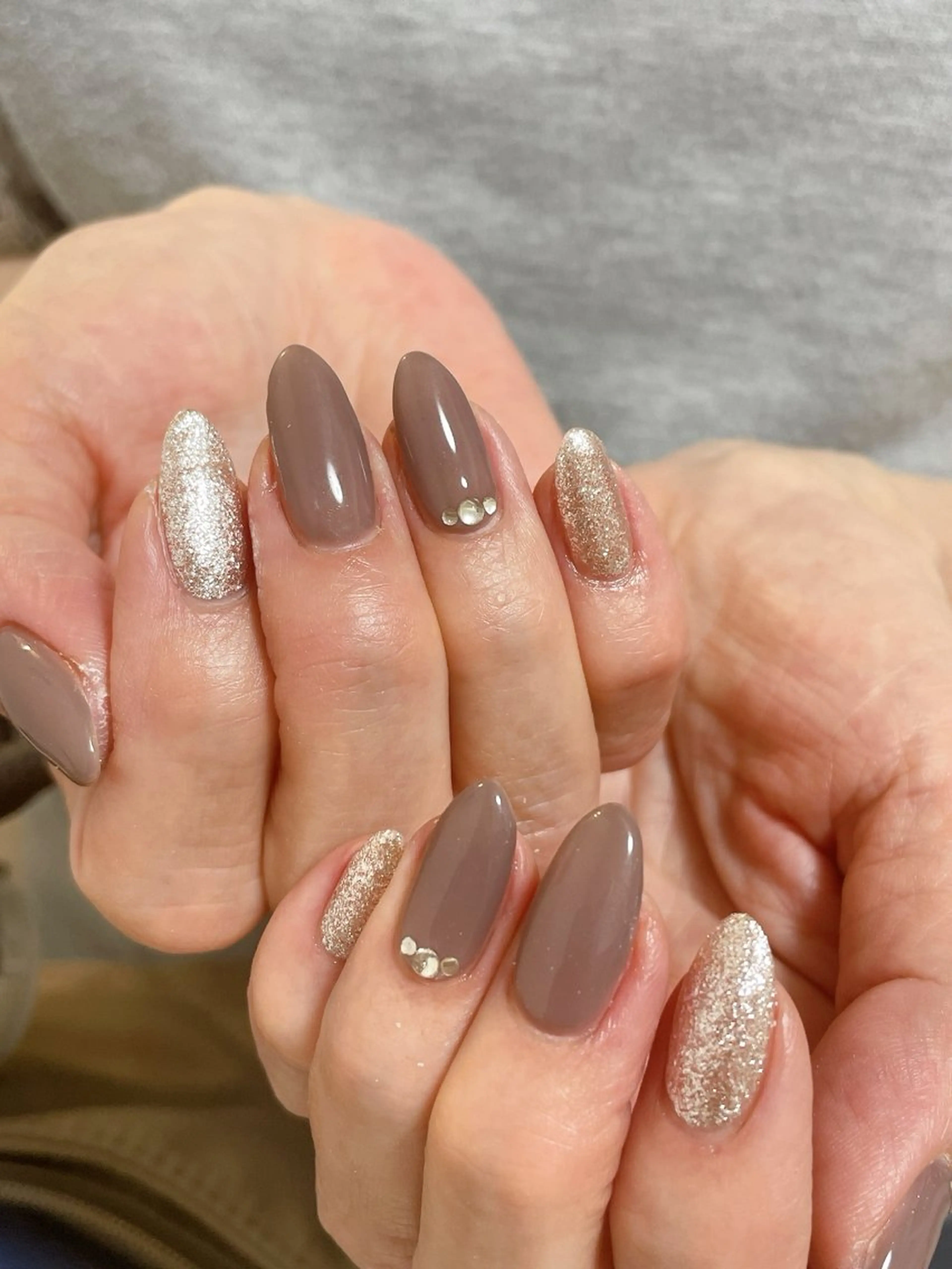 ネイル オーロラネイル フットネイル フレンチネイル ジェルネイル マグネットネイル ハンドネイル mogunail &blowのネイルデザイン