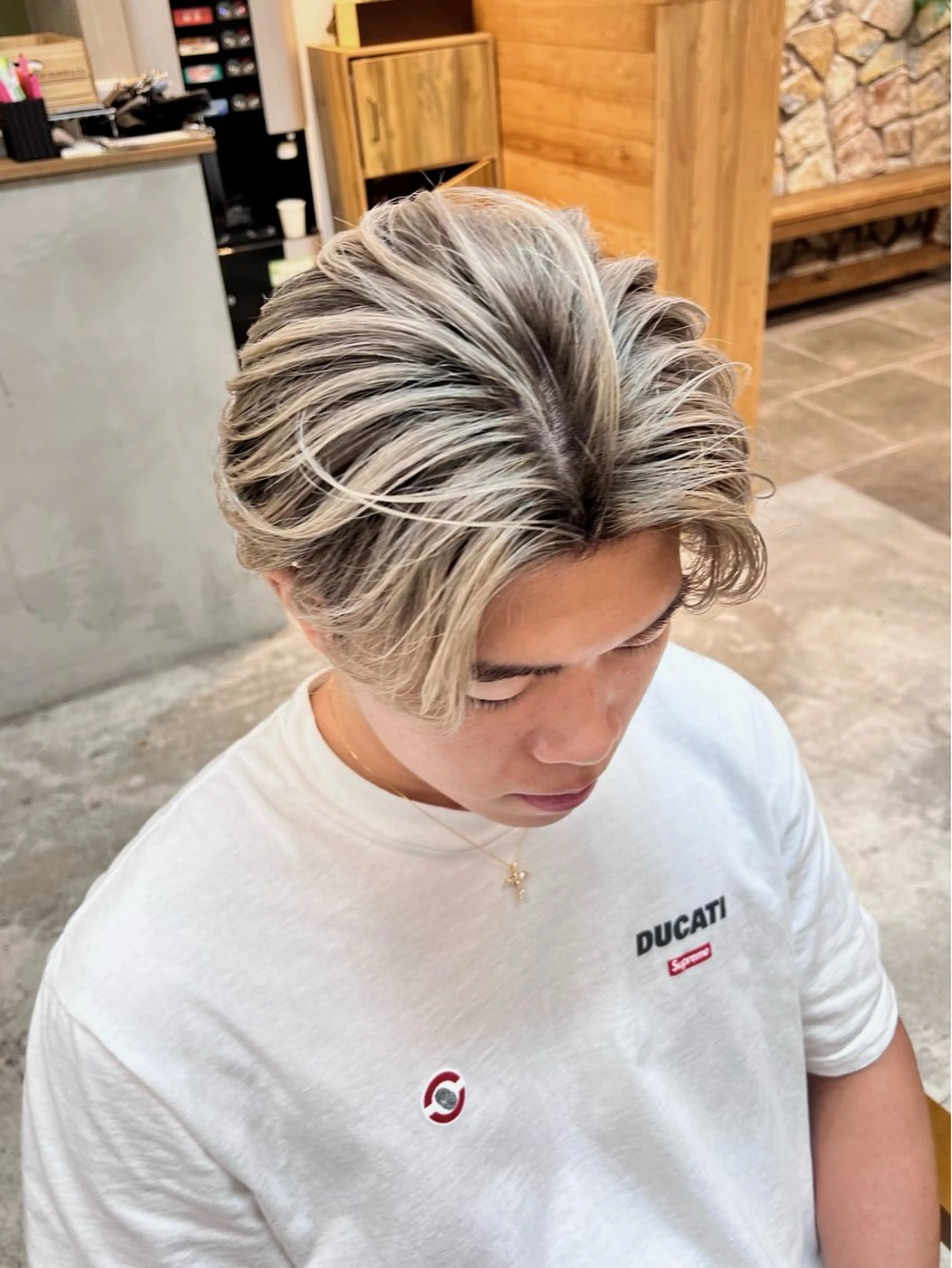 ショート カラー メンズ メンズバレイヤージュ バレイヤージュ レイヤーカット カット ヘアカラー トリートメント バレイヤージュ/ シャドウルーツ/安室のヘアスタイル