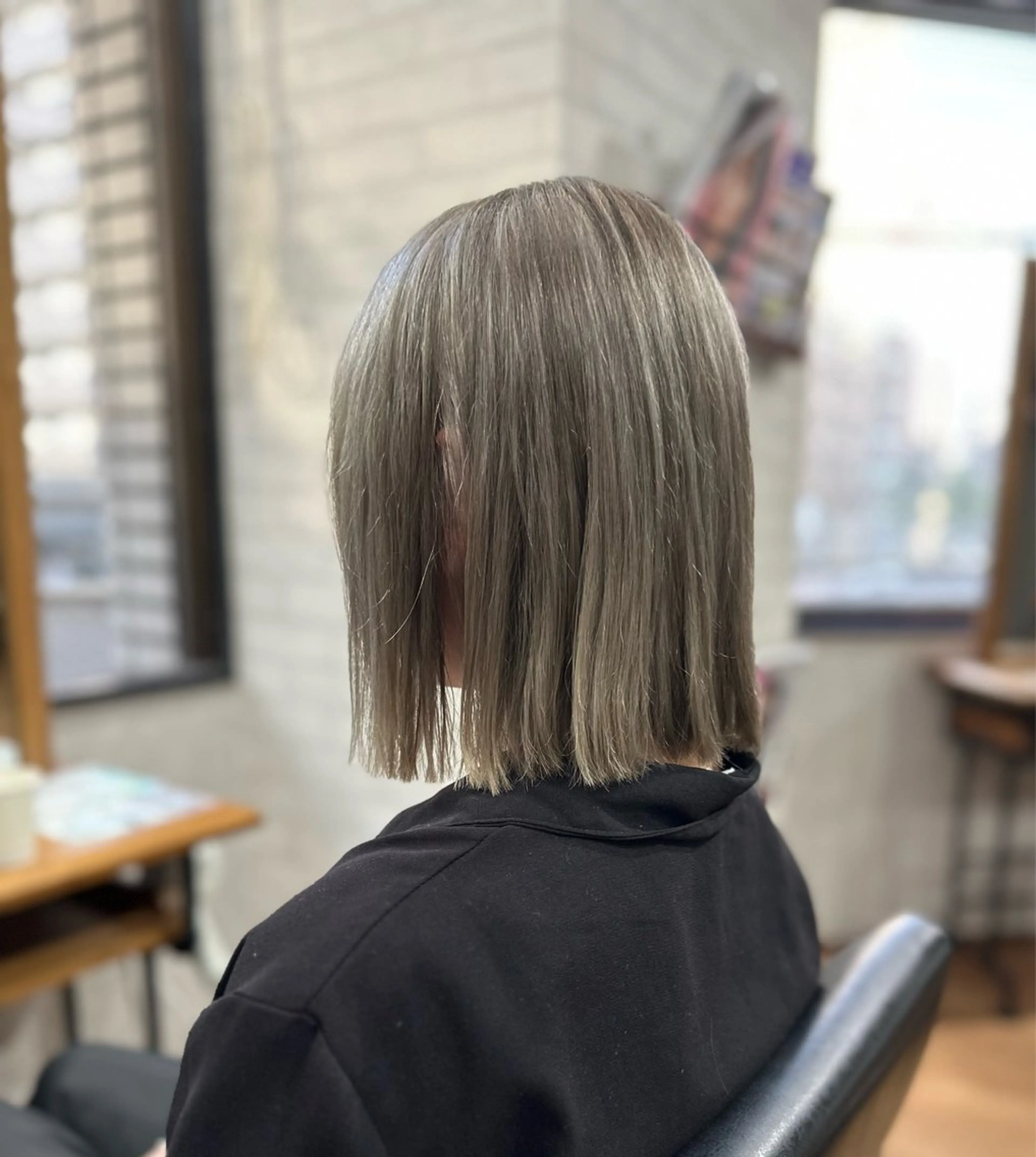 ミディアム ✂️秋葉原 🤍YURI🤍のヘアスタイル