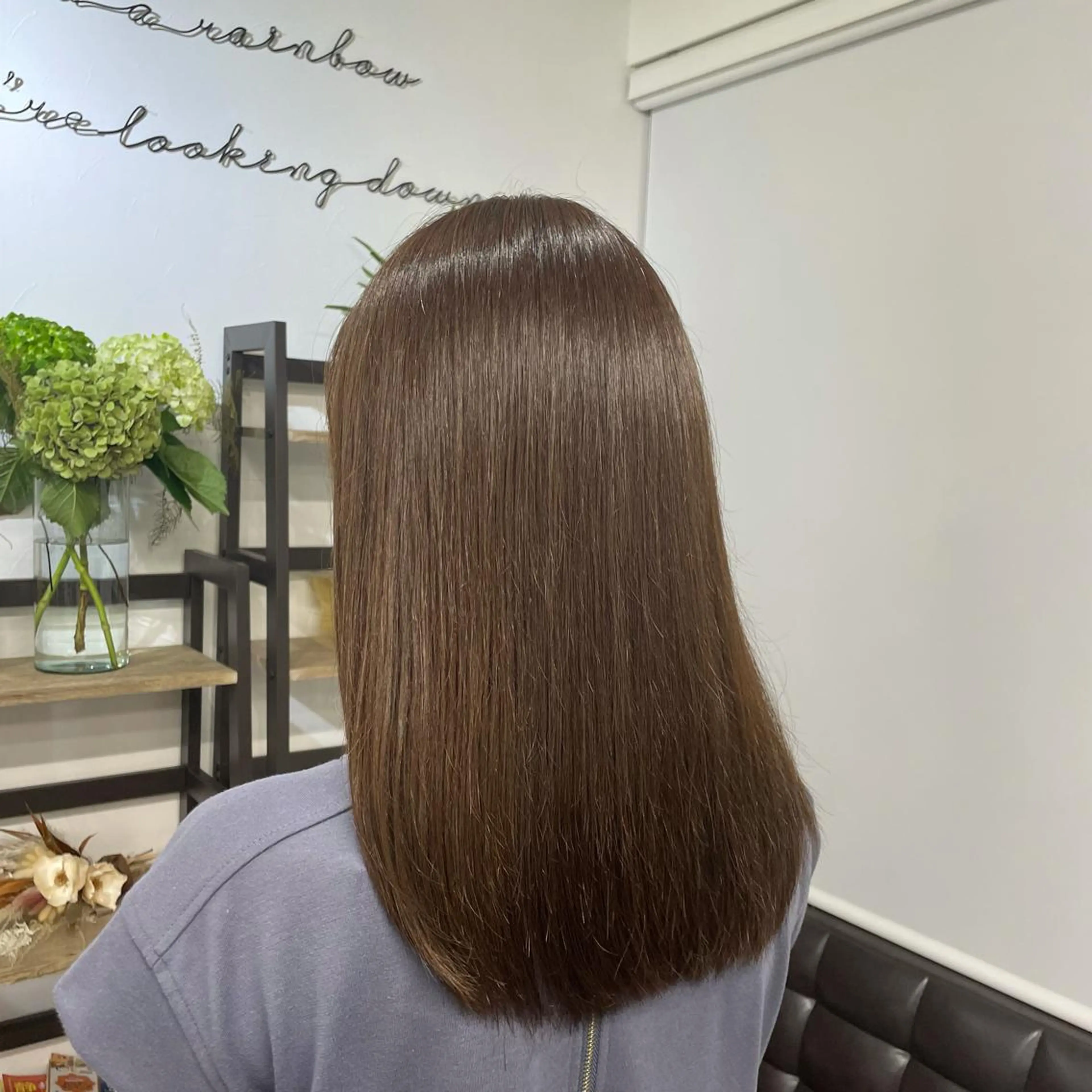 ロング カラー ベージュカラー monami 山本華菜のヘアスタイル