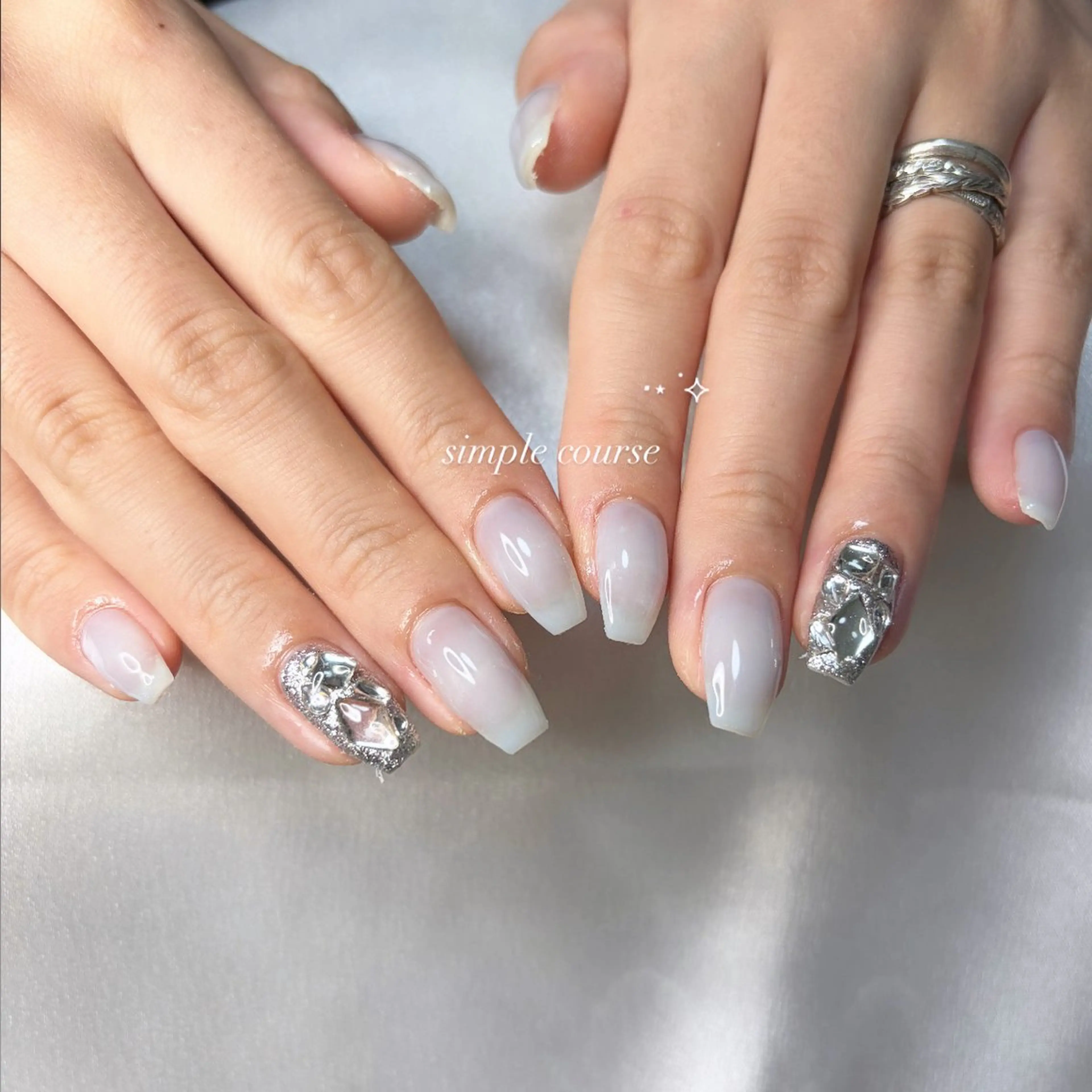 ミディアム ハンドネイル soin.nail aiのネイルデザイン