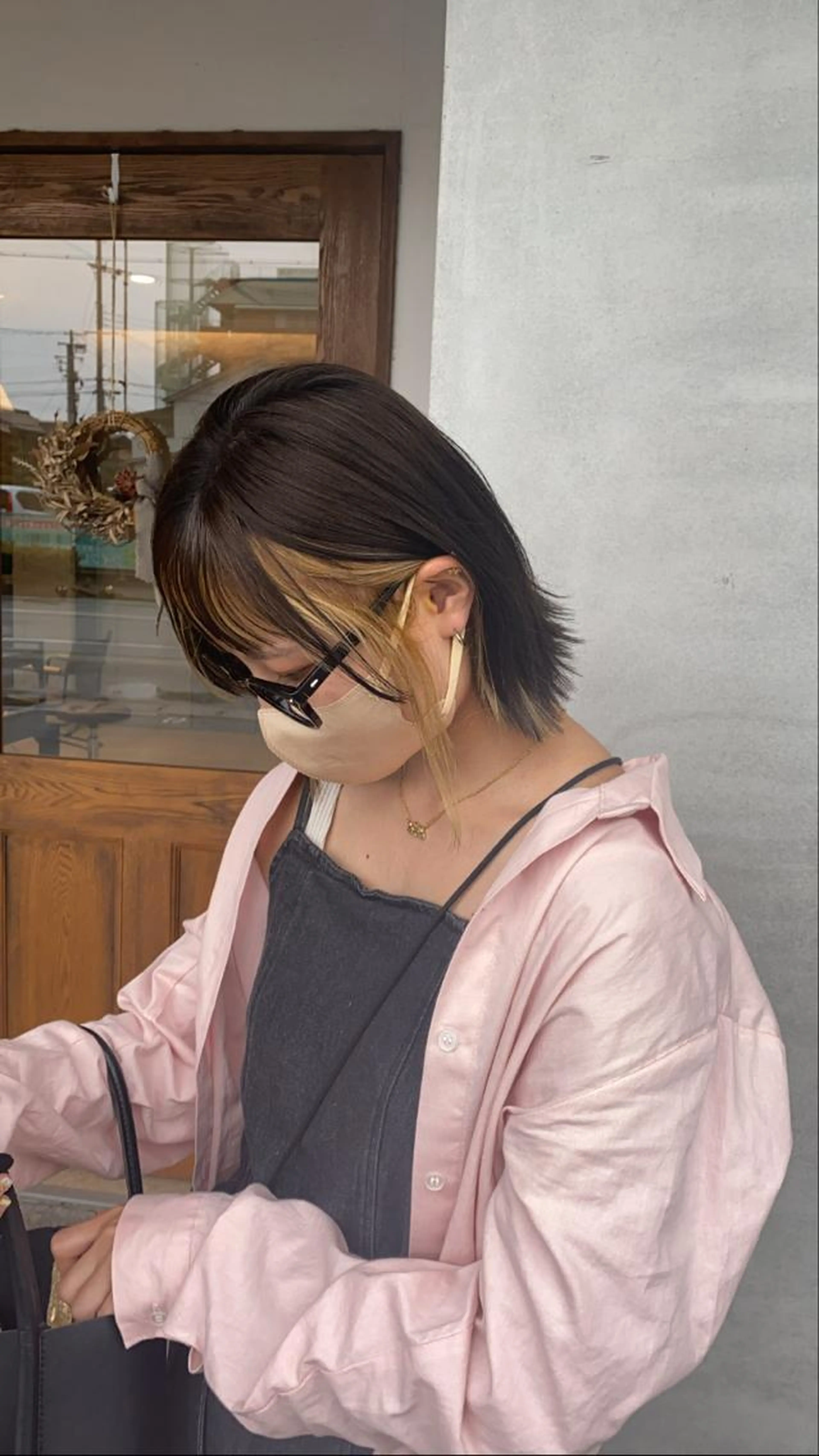 【🔍チラっと可愛い】イヤリングカラー🌻💛(ブリーチ込み)の写真