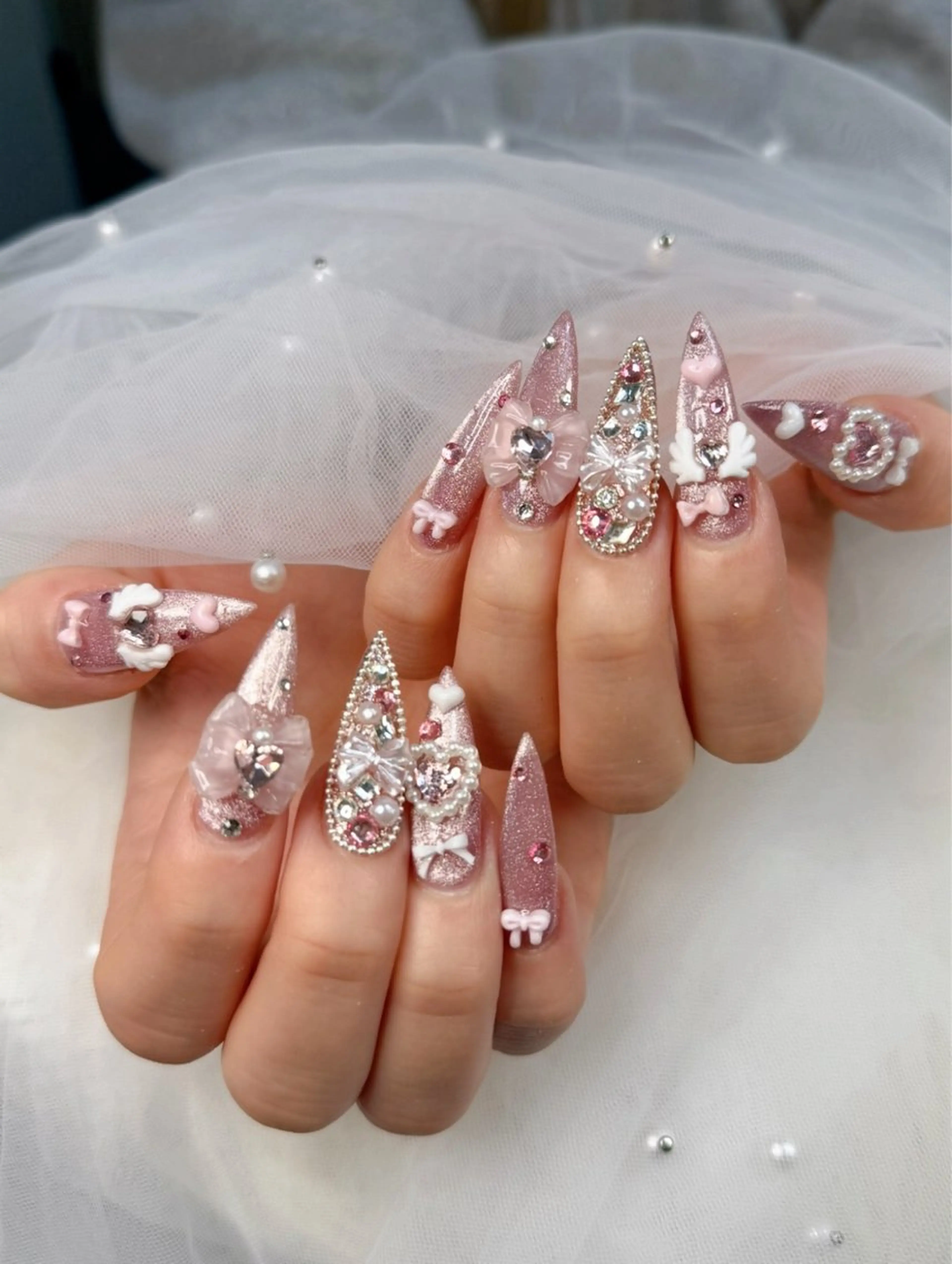 ネイル アートネイル オーロラネイル チークネイル 長さ出し フットネイル ハンドネイル Happy Nailのネイルデザイン