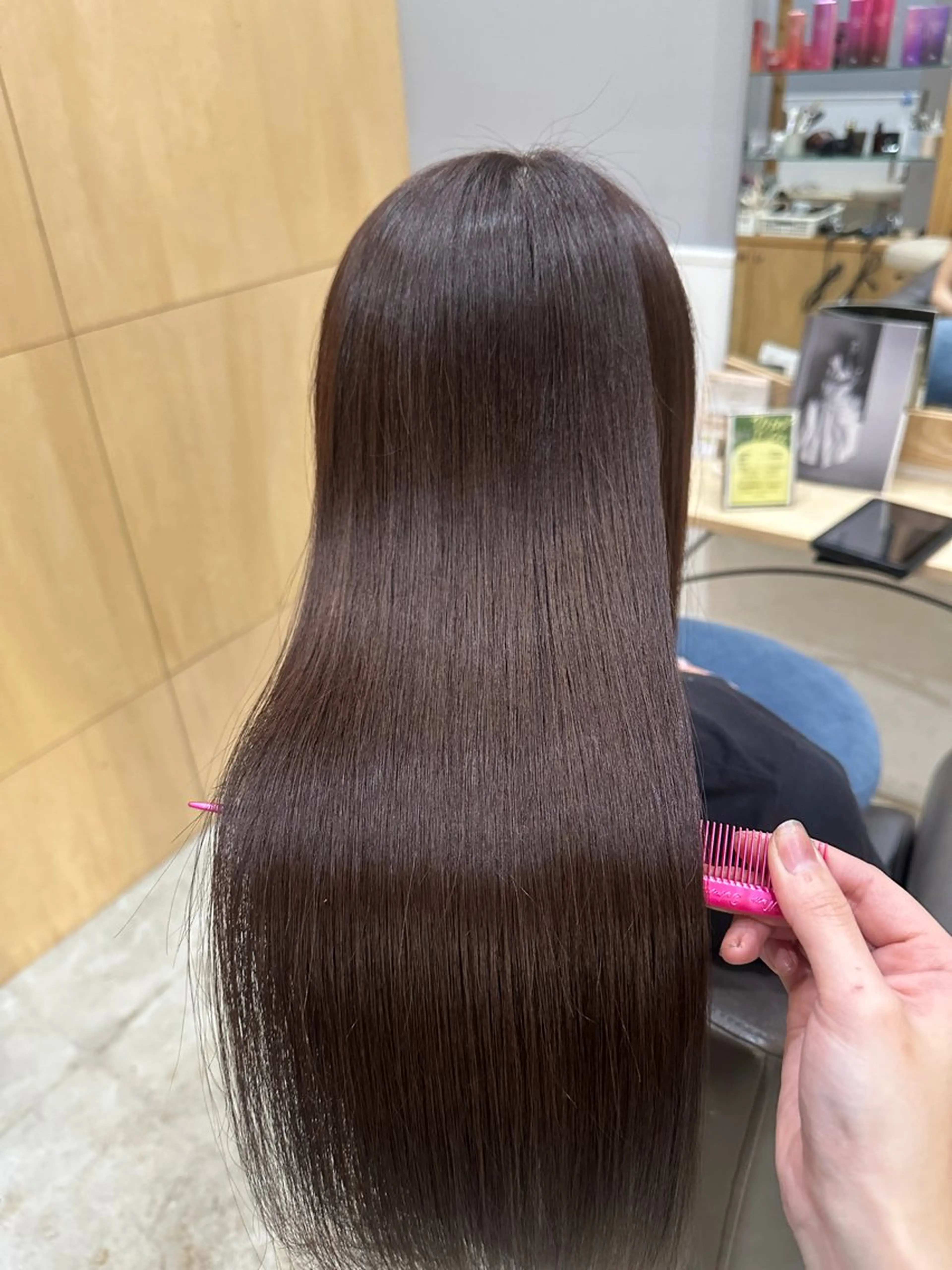 ミディアム ヘアカラー トリートメント miloc MOMOKAのヘアスタイル