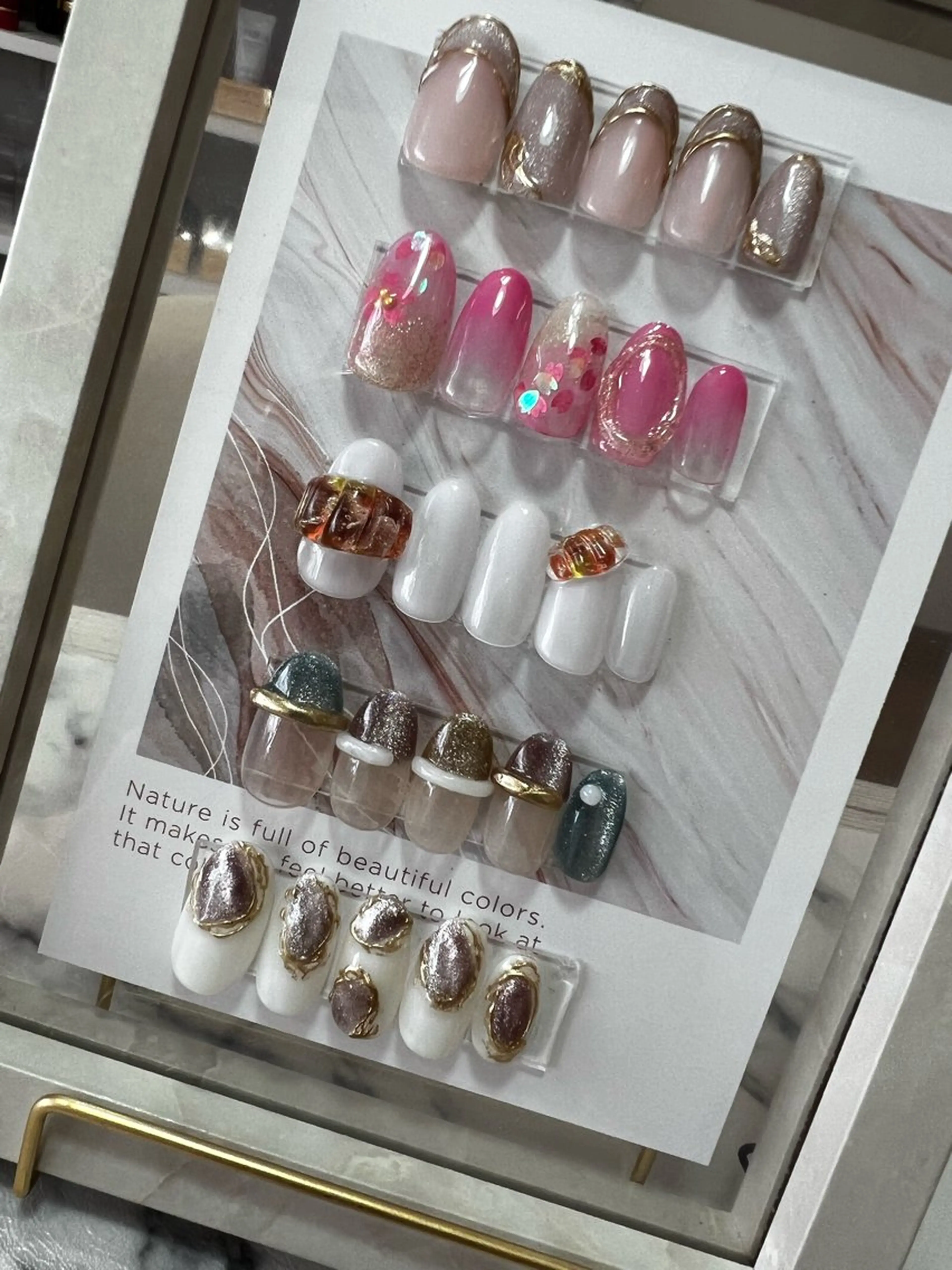 ネイル Luminous ⭐︎のネイルデザイン