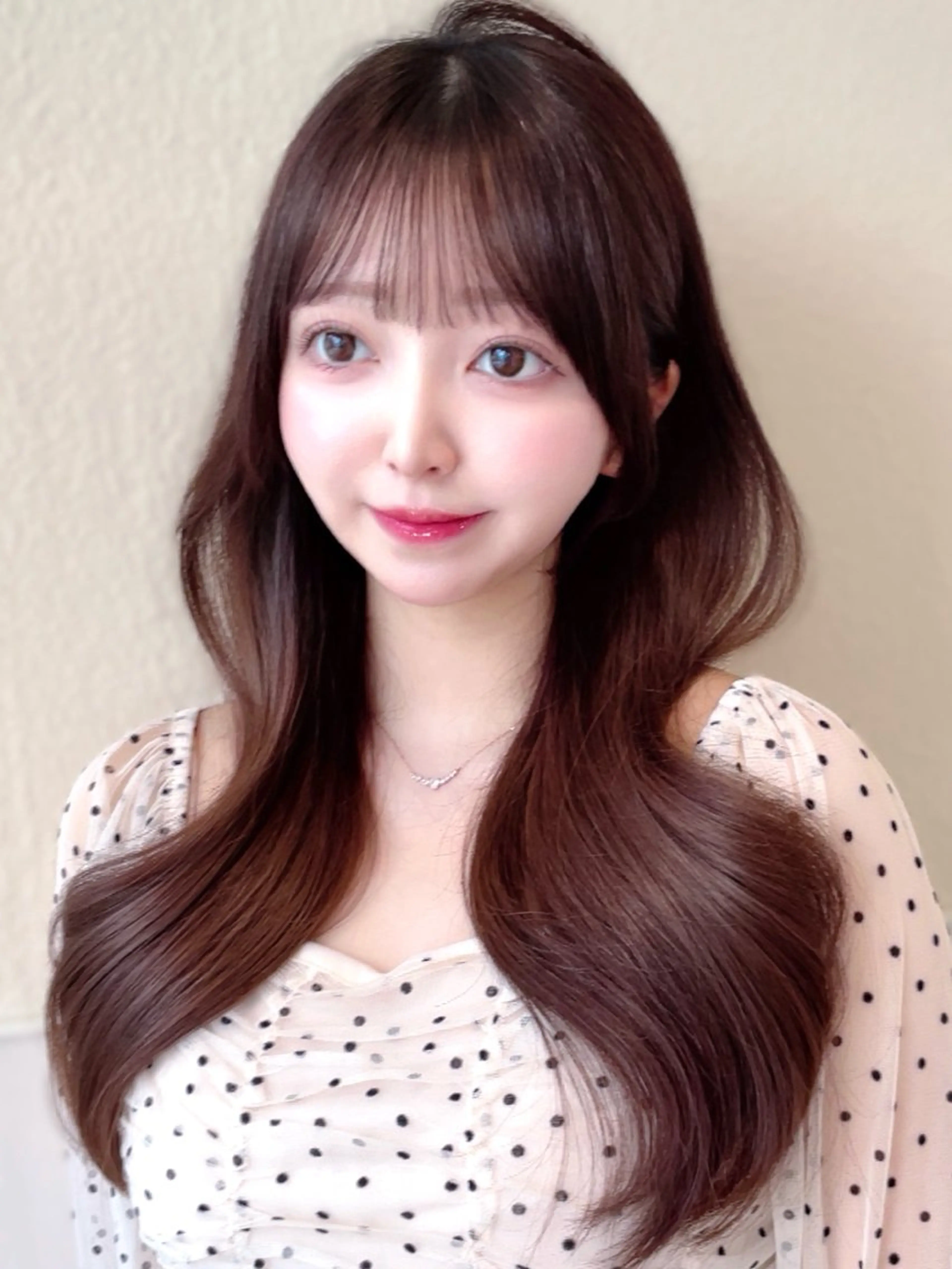 ロング カット ヘアカラー トリートメント 表参道小顔カット前髪 割れ改善クロスパーマのヘアスタイル