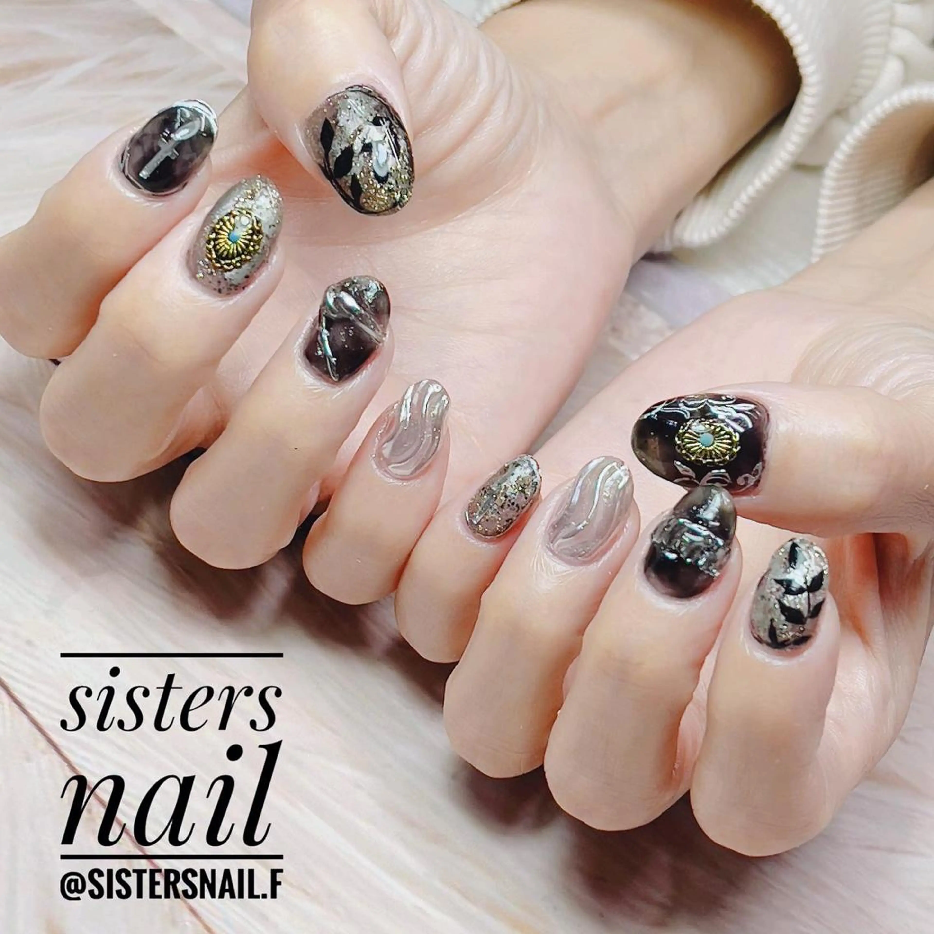 ネイル アートネイル ジェルネイル ミラーネイル ニュアンスネイル ストーンネイル sisters nail.fのネイルデザイン