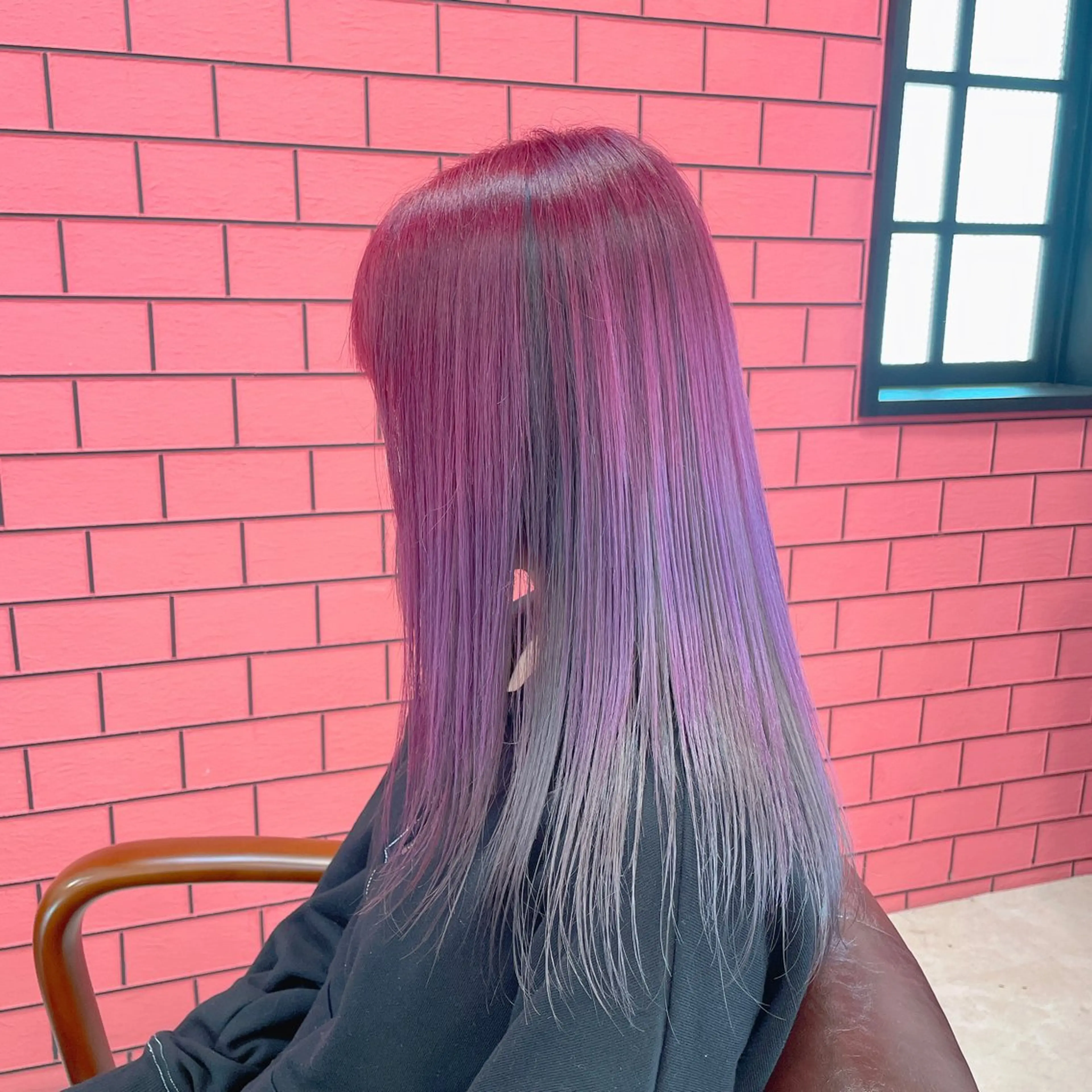 ロング カラー バレイヤージュ ブリーチ ケアブリーチ ダークグレー ダブルカラー ヘアカラー トリートメント デザインカラー 髪質改善Lilithのその他イメージ