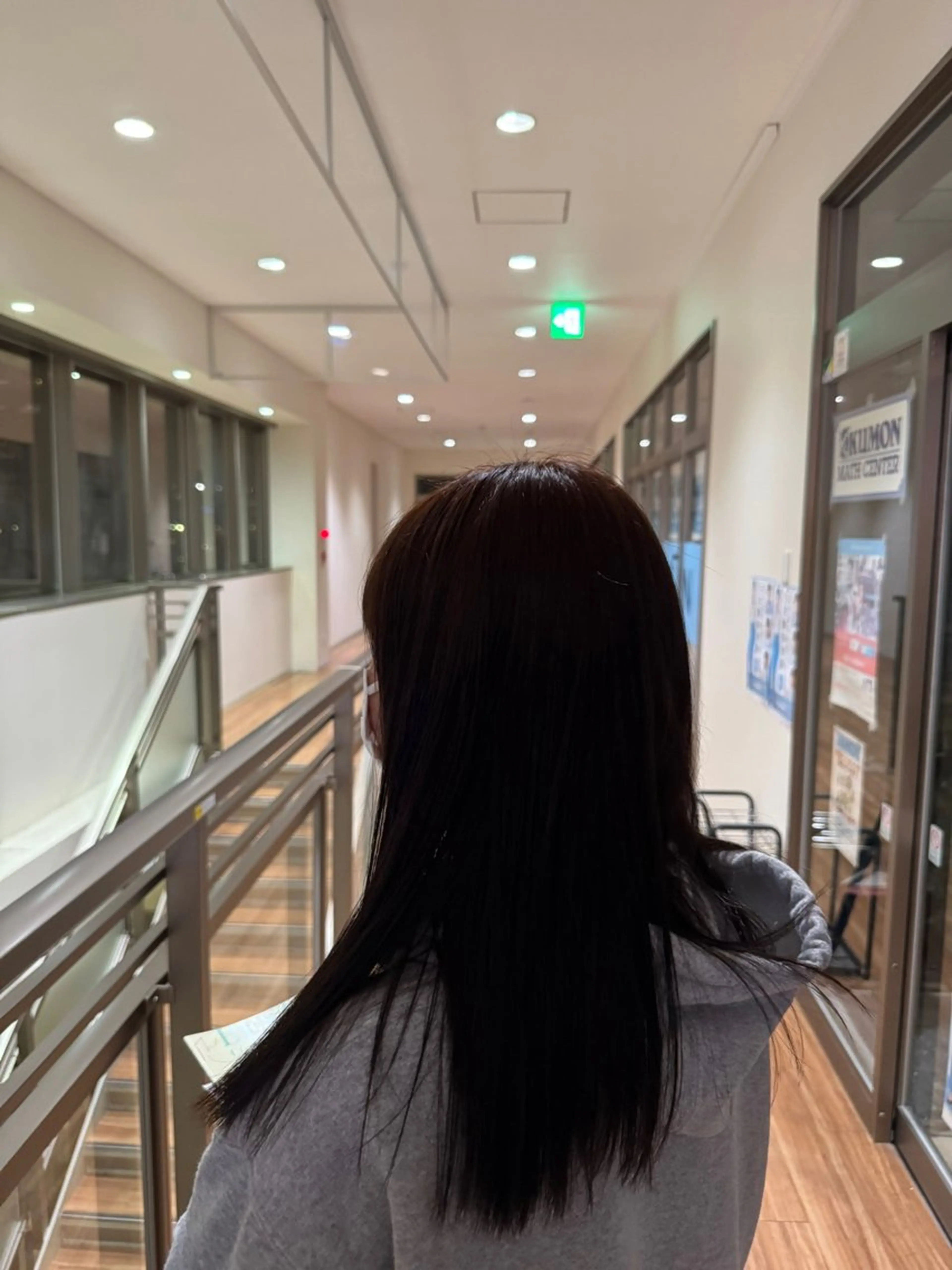 ロング カラー ベージュカラー カット ヘアカラー HANA ☺︎のヘアスタイル