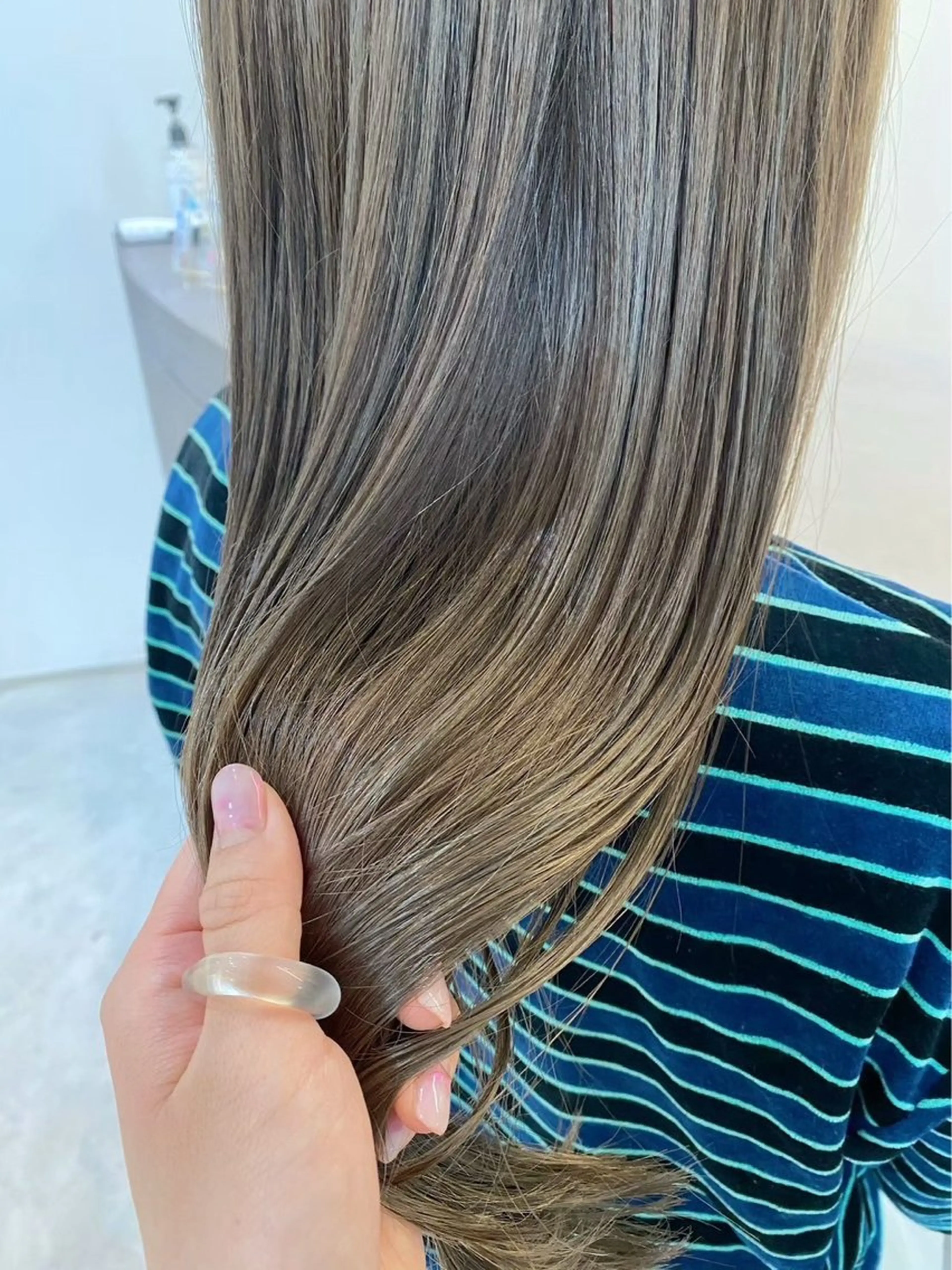 セミロング 香山 海斗のヘアスタイル