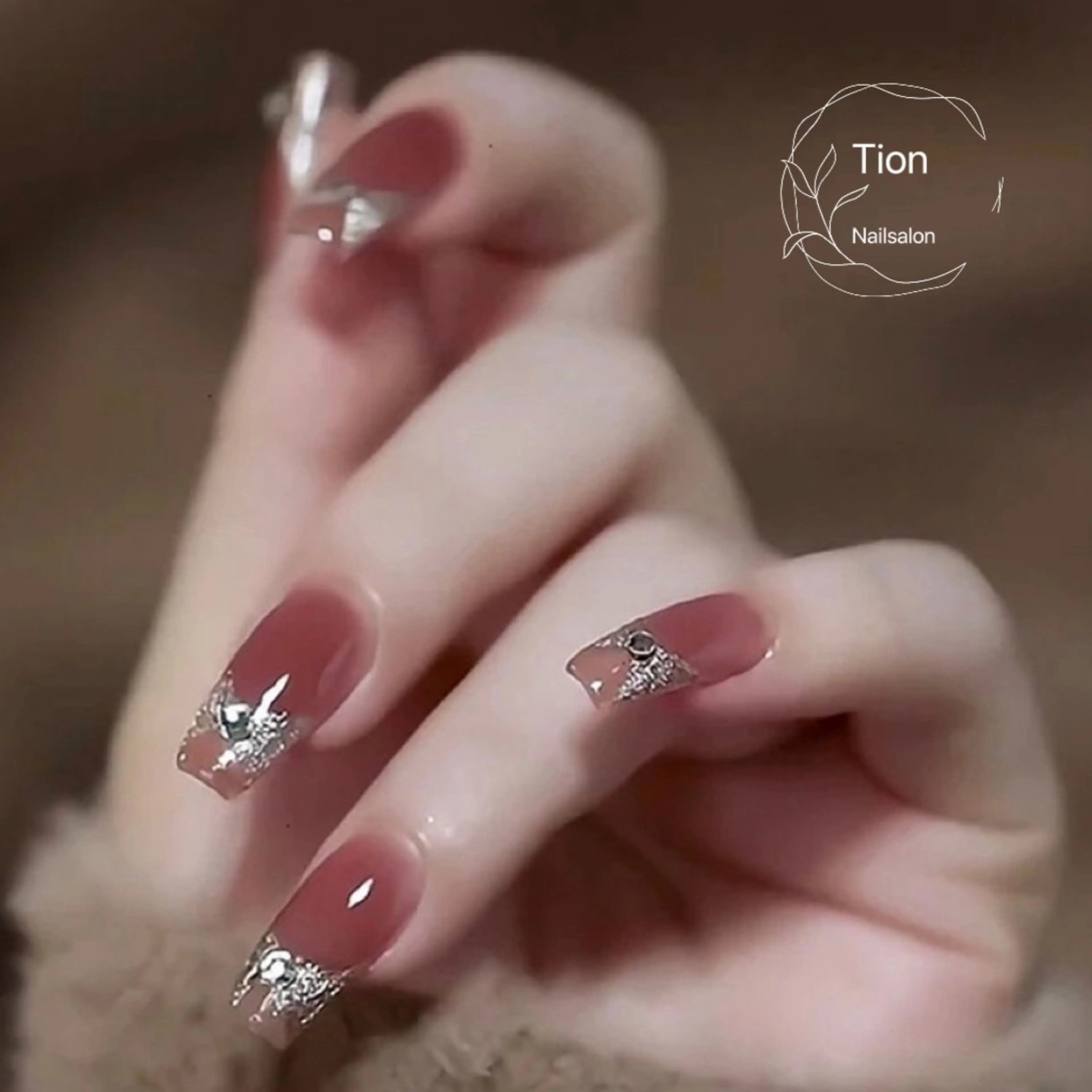 ネイル チークネイル 長さ出し フットネイル フレンチネイル ジェルネイル Nailsalon Tion 横浜西口店のネイルデザイン