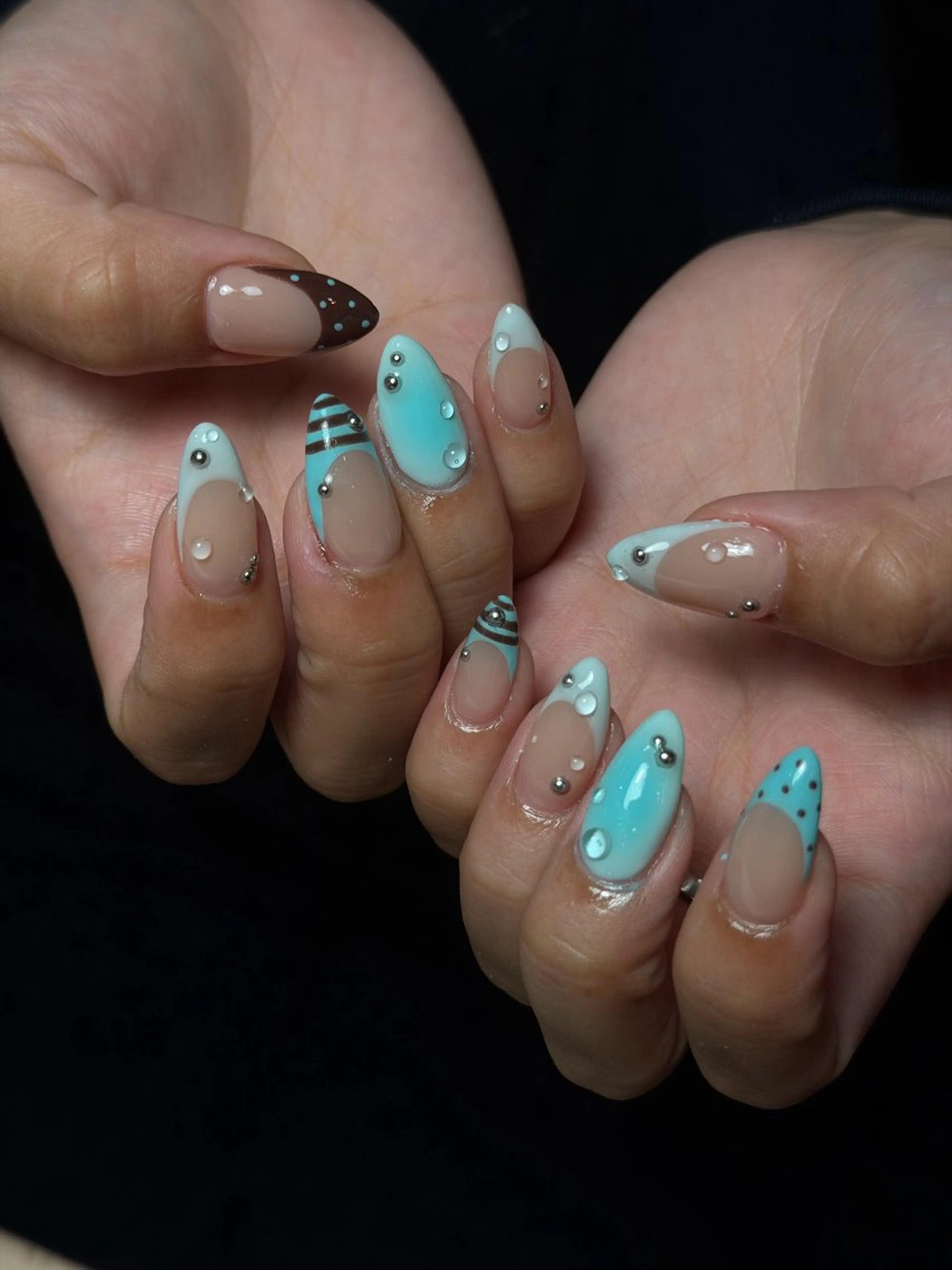 ネイル クリアネイル ジェルネイル 韓国ネイル ロングネイル 持ち込み ハンドネイル CoMo Nailのネイルデザイン