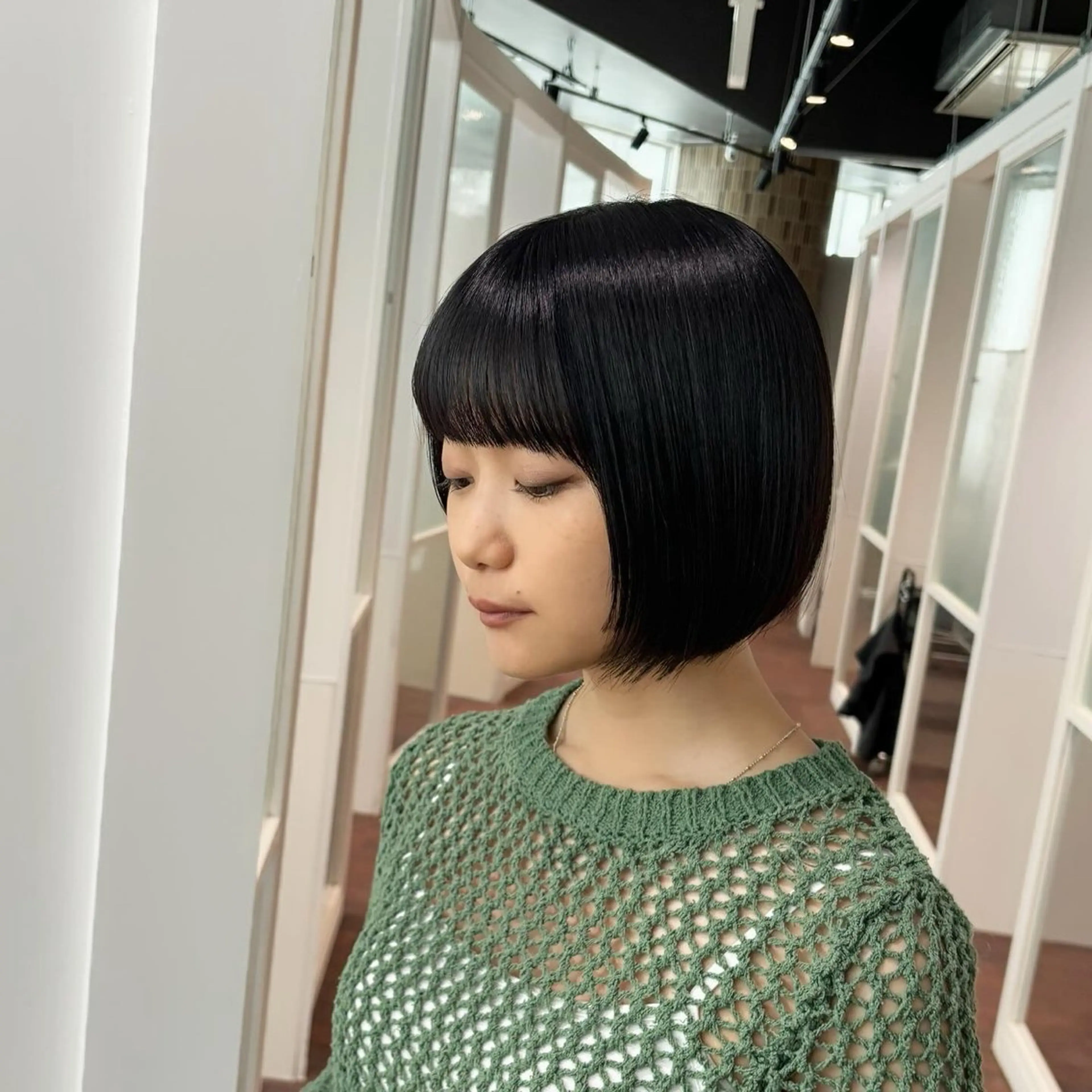 ショート カラー 黒髪 ボブ カット ヘアカラー トリートメント マンツーマン 縮毛矯正/マユコのヘアスタイル