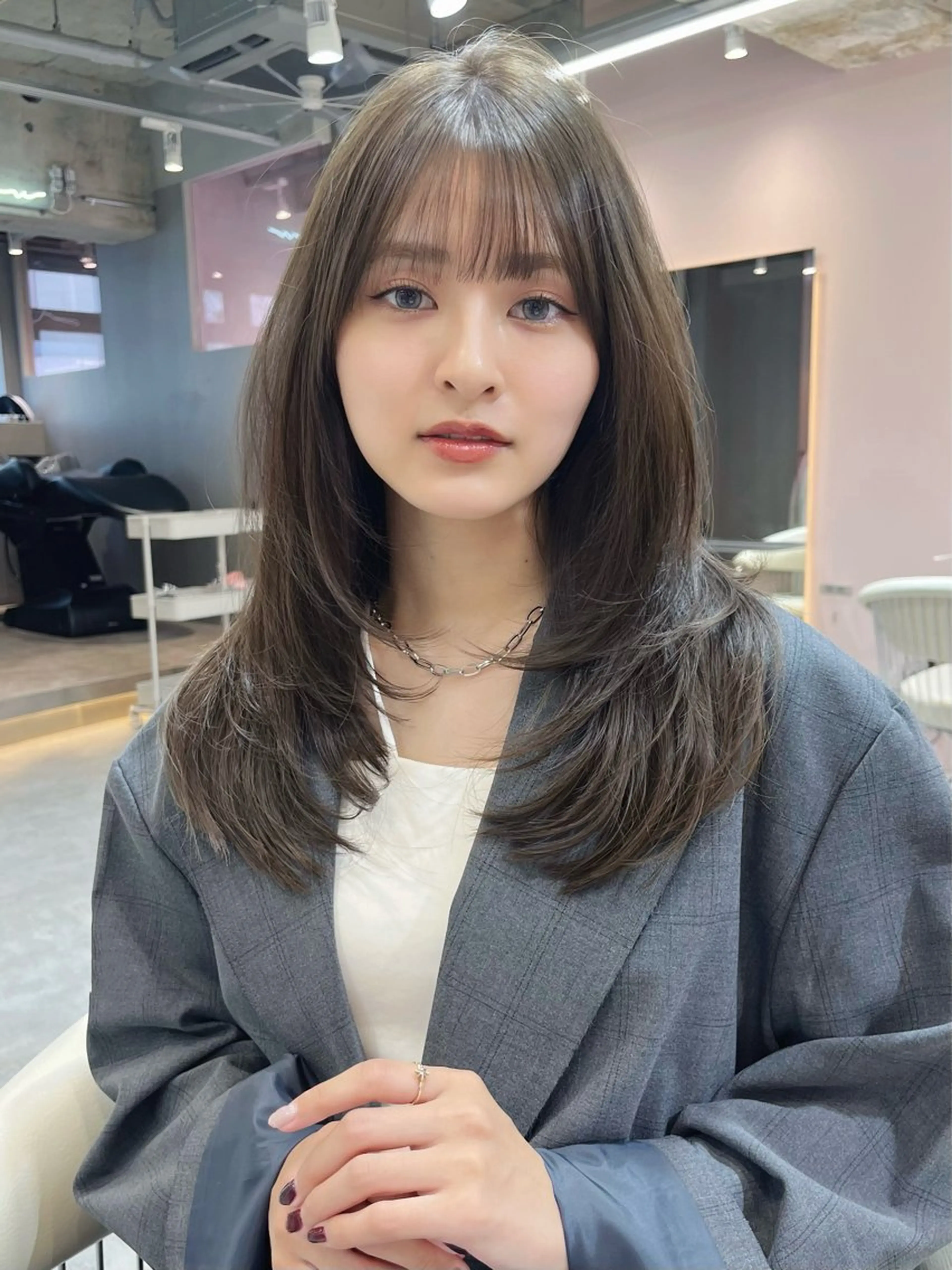 セミロング カラー グレージュ レイヤーカット レイヤーカット、ボブ GLROWのヘアスタイル