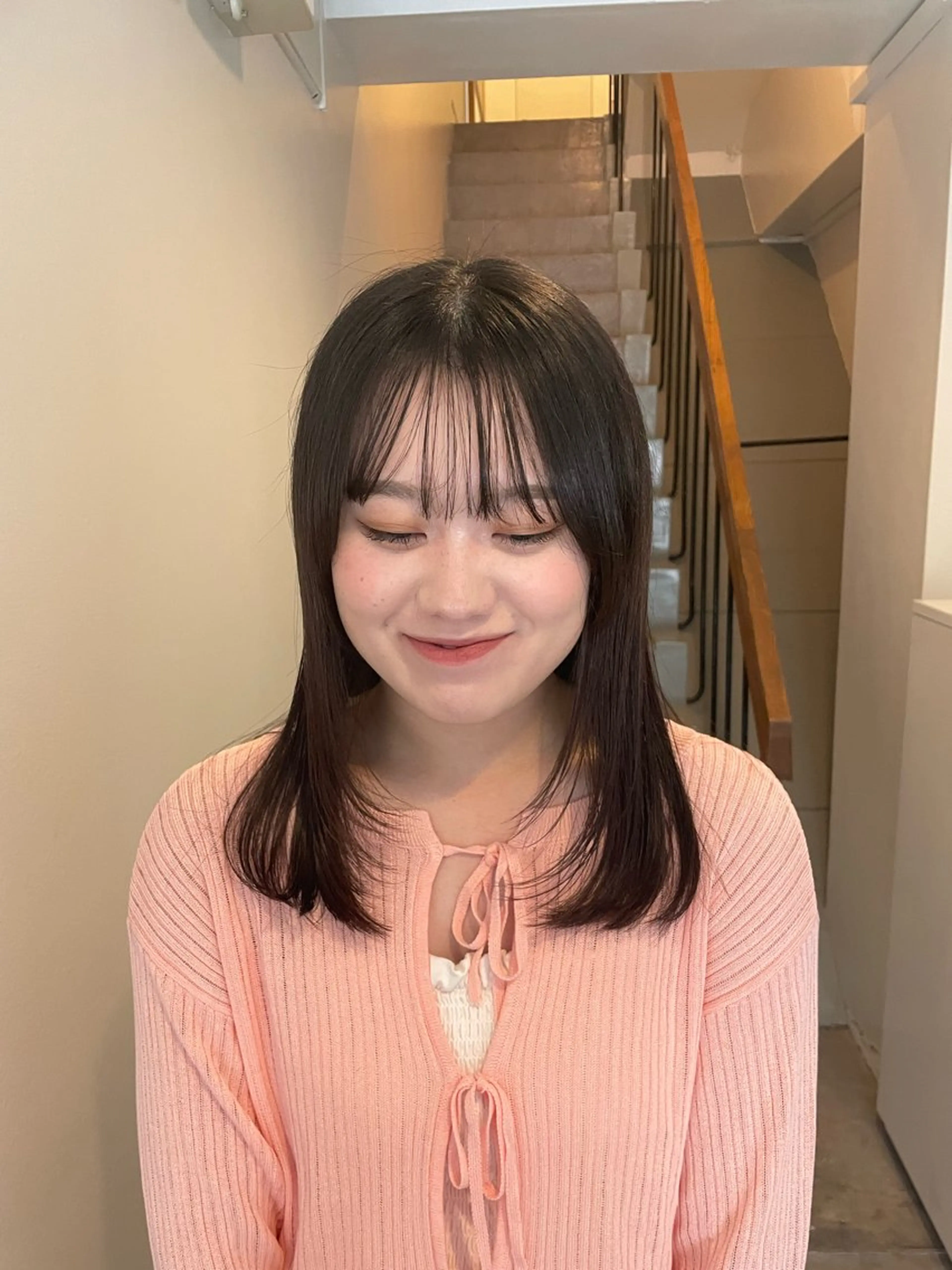 セミロング ハラダ クルミのヘアスタイル