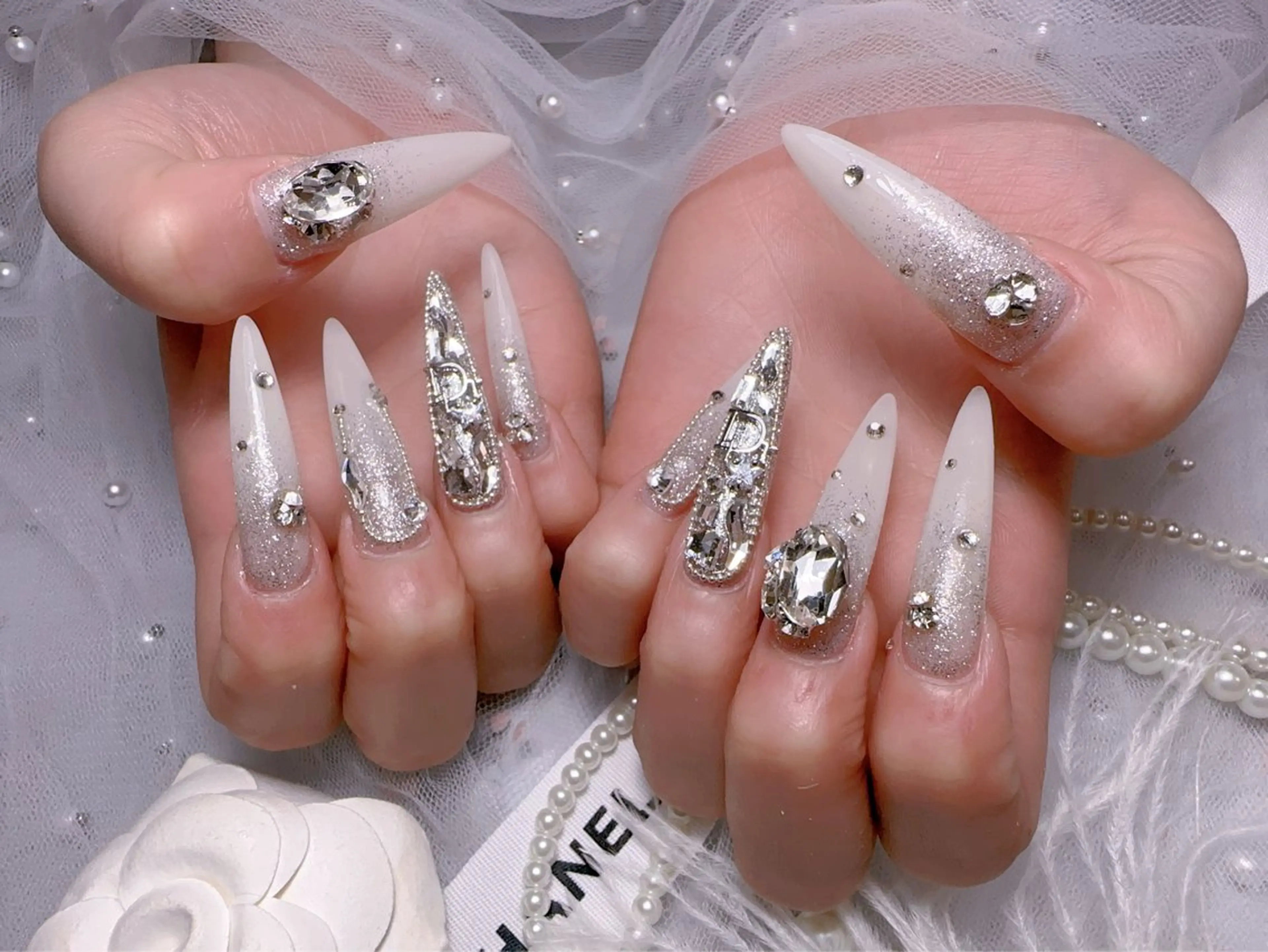 ネイル オーロラネイル フットネイル 韓国ネイル ラメ(グリッター) ラメグラデーション ハンドネイル Belle nail salon 新小岩のネイルデザイン