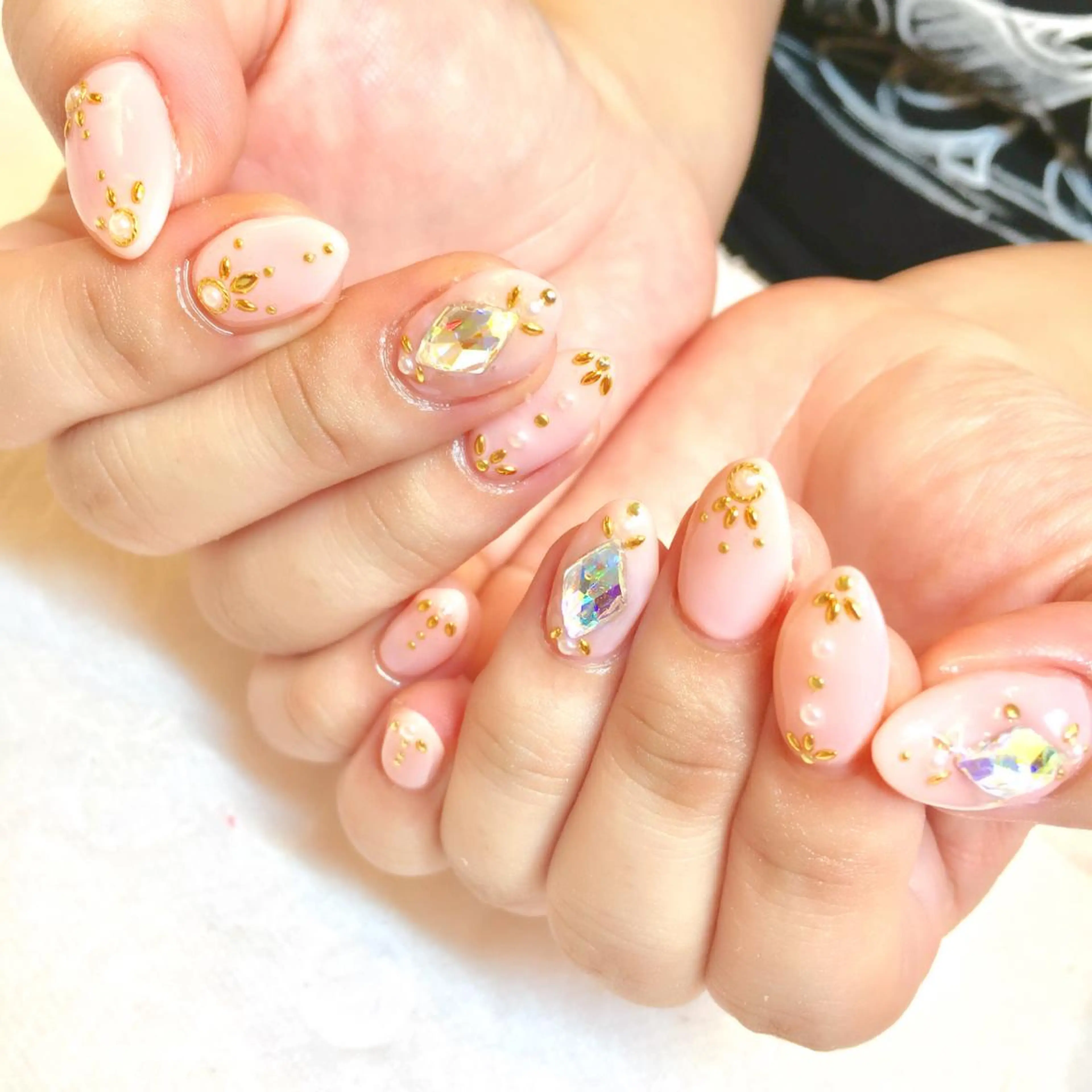 ネイル フットネイル ジェルネイル ミラーネイル パラジェル 春ネイル clover nailのネイルデザイン